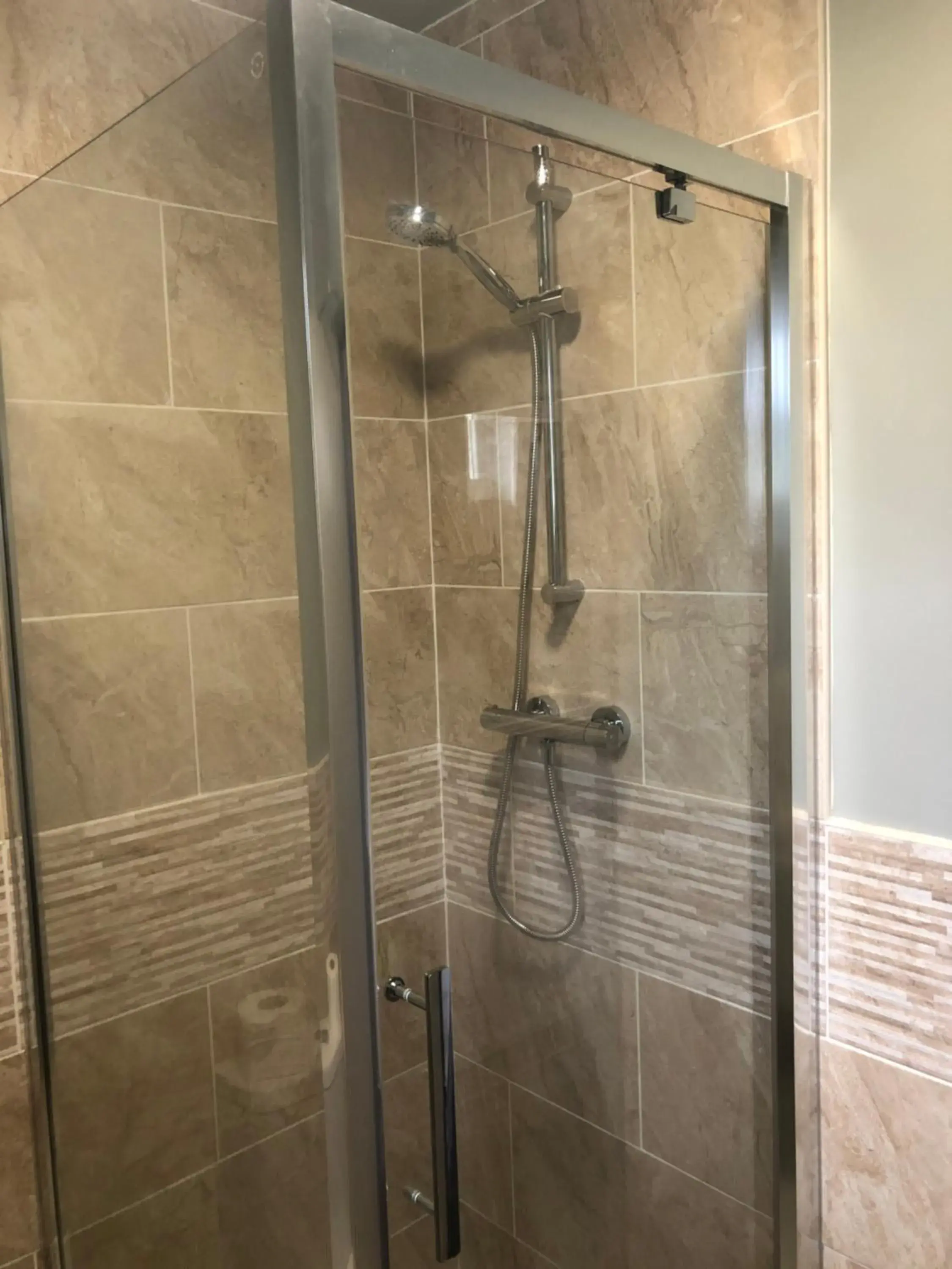 Standard Single Room with Shower in Al Forno Restaurant & Inn Standard Single Room with Shower in Al Forno Restaurant & Inn