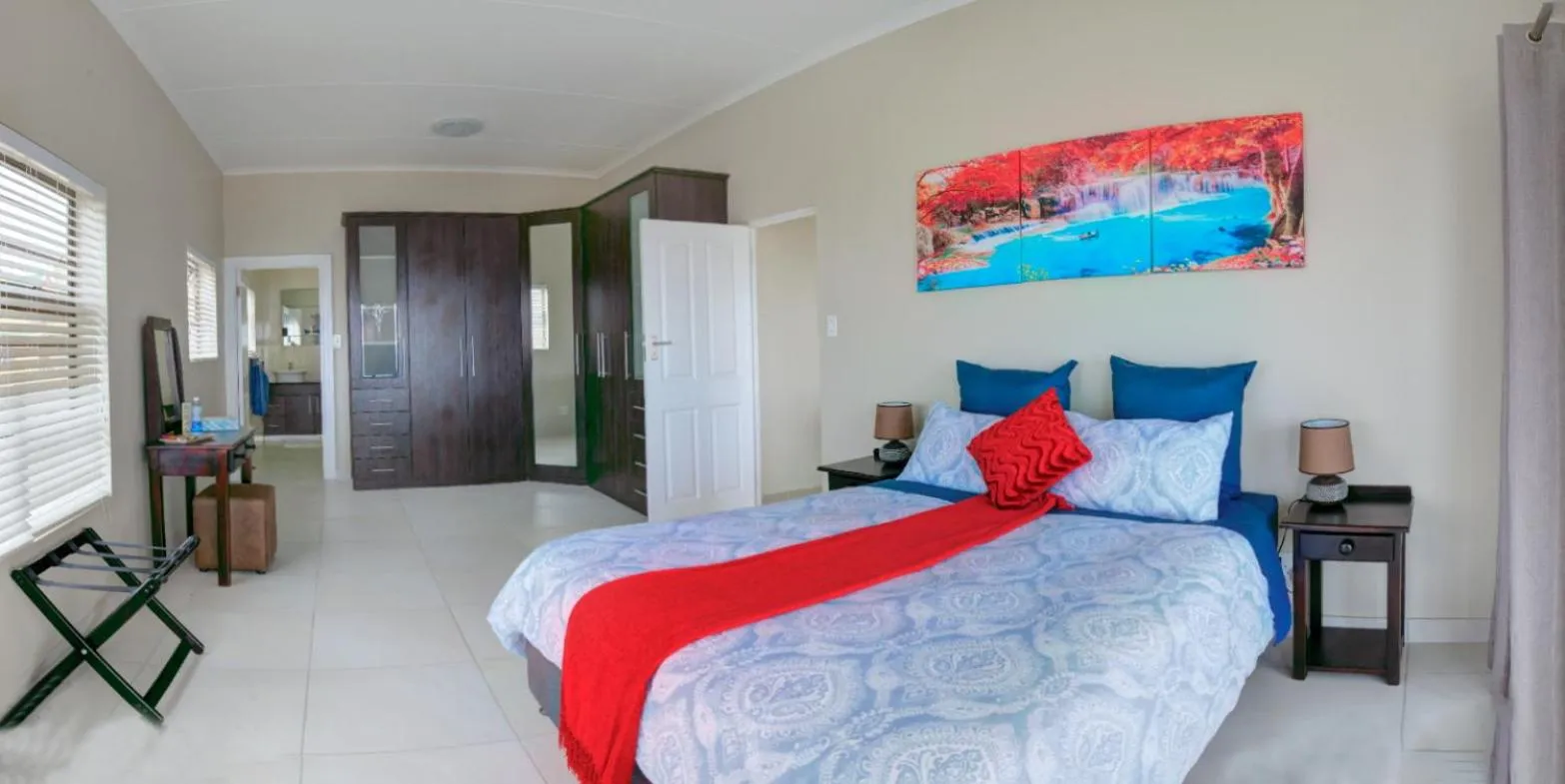 Photo of the whole room in JoJo's BnB