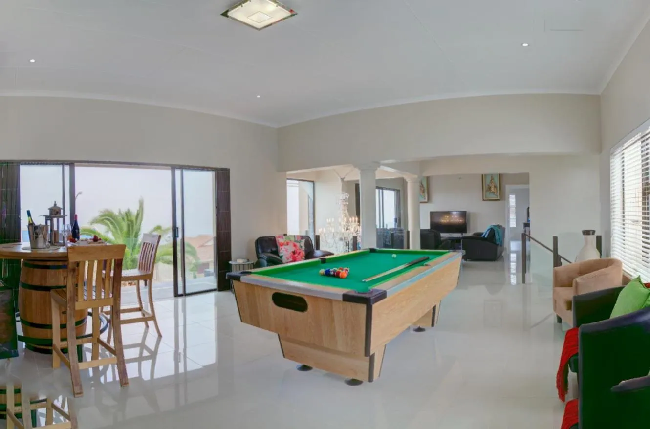 Billiard in JoJo's BnB