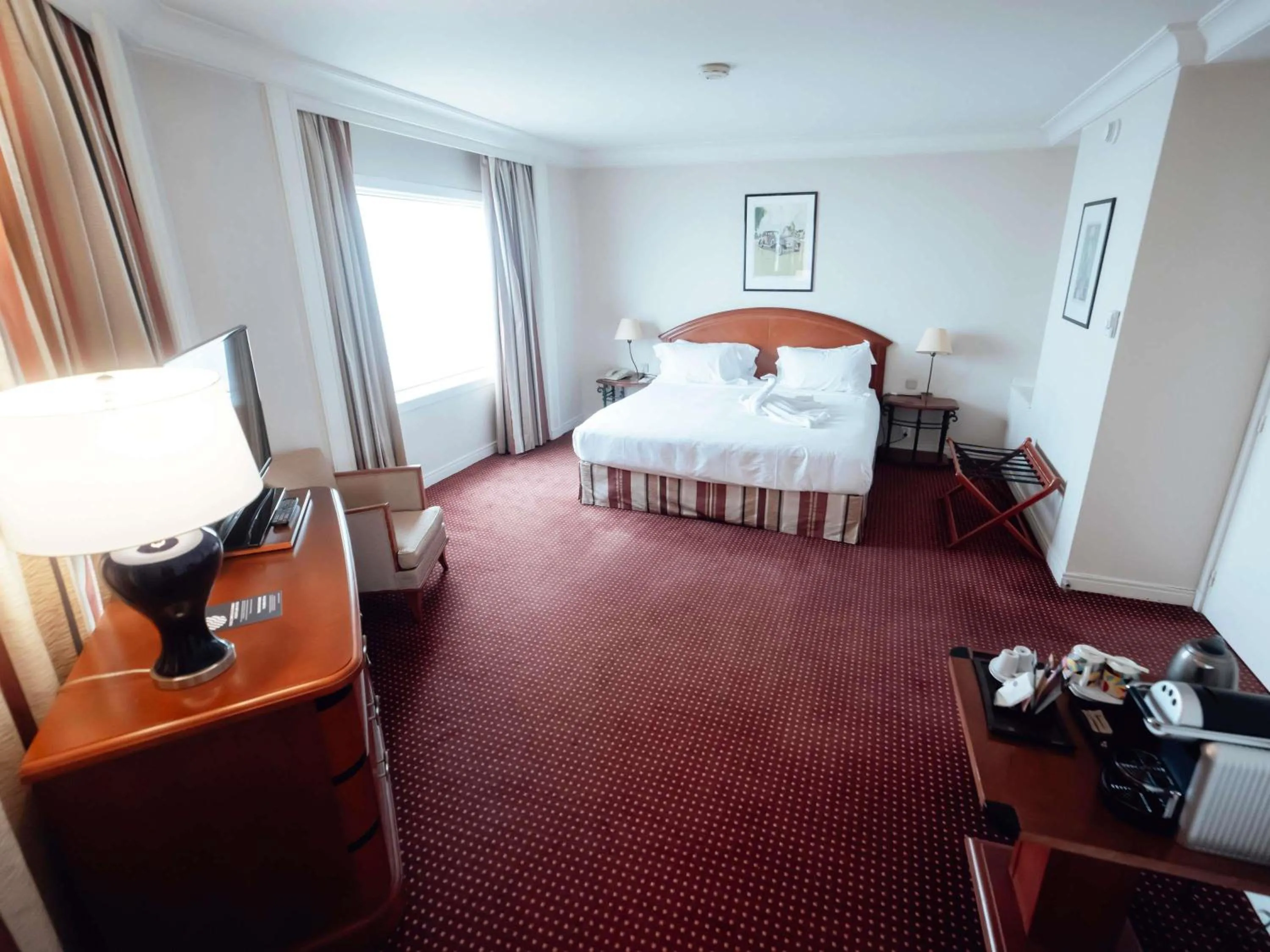 Bedroom, Bed in Pullman Bucharest World Trade Center