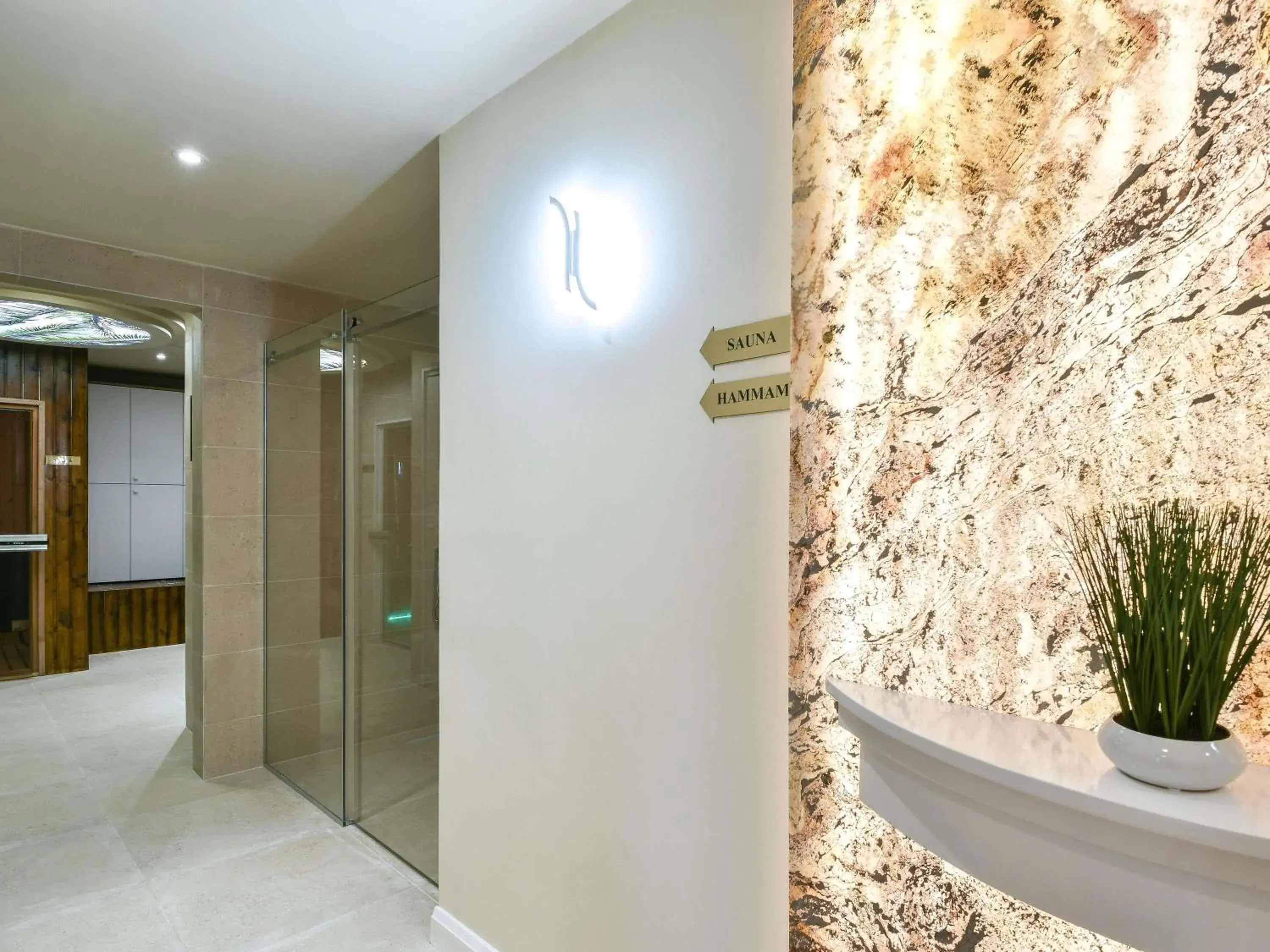 Fitness centre/facilities in Pullman Bucharest World Trade Center Fitness centre/facilities in Pullman Bucharest World Trade Center