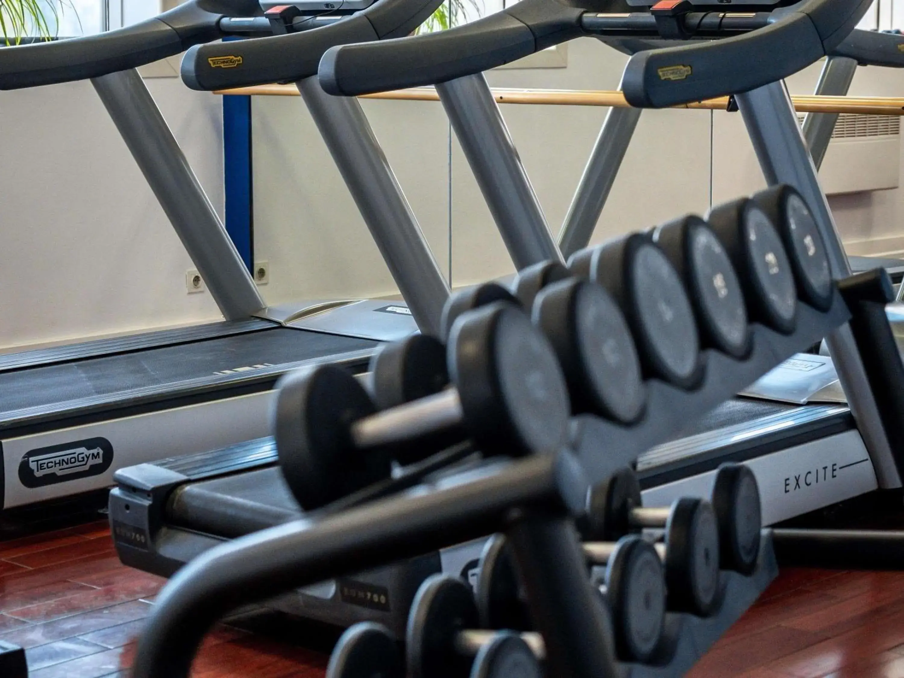 Fitness centre/facilities in Pullman Bucharest World Trade Center Fitness centre/facilities in Pullman Bucharest World Trade Center