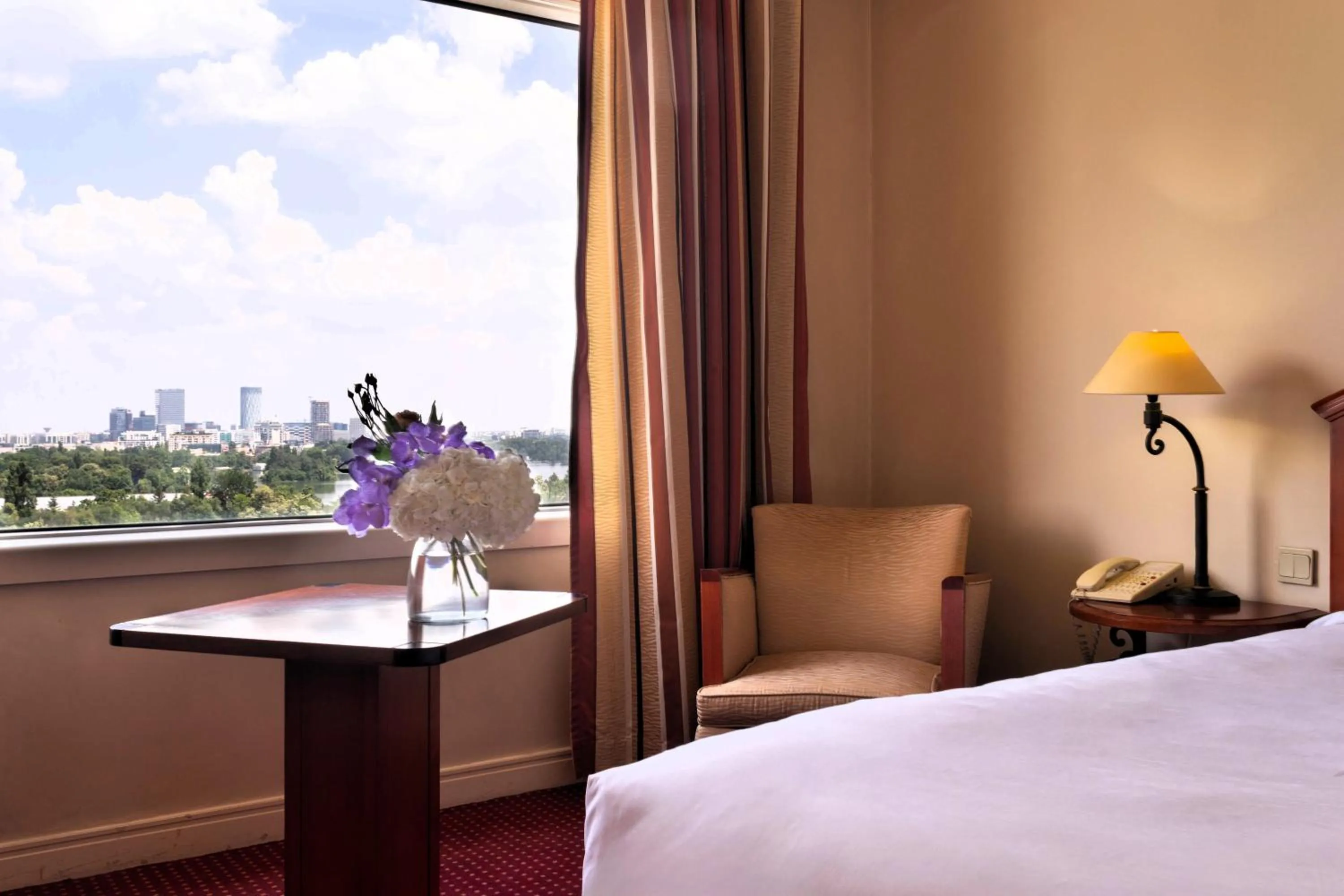 Bed in Pullman Bucharest World Trade Center