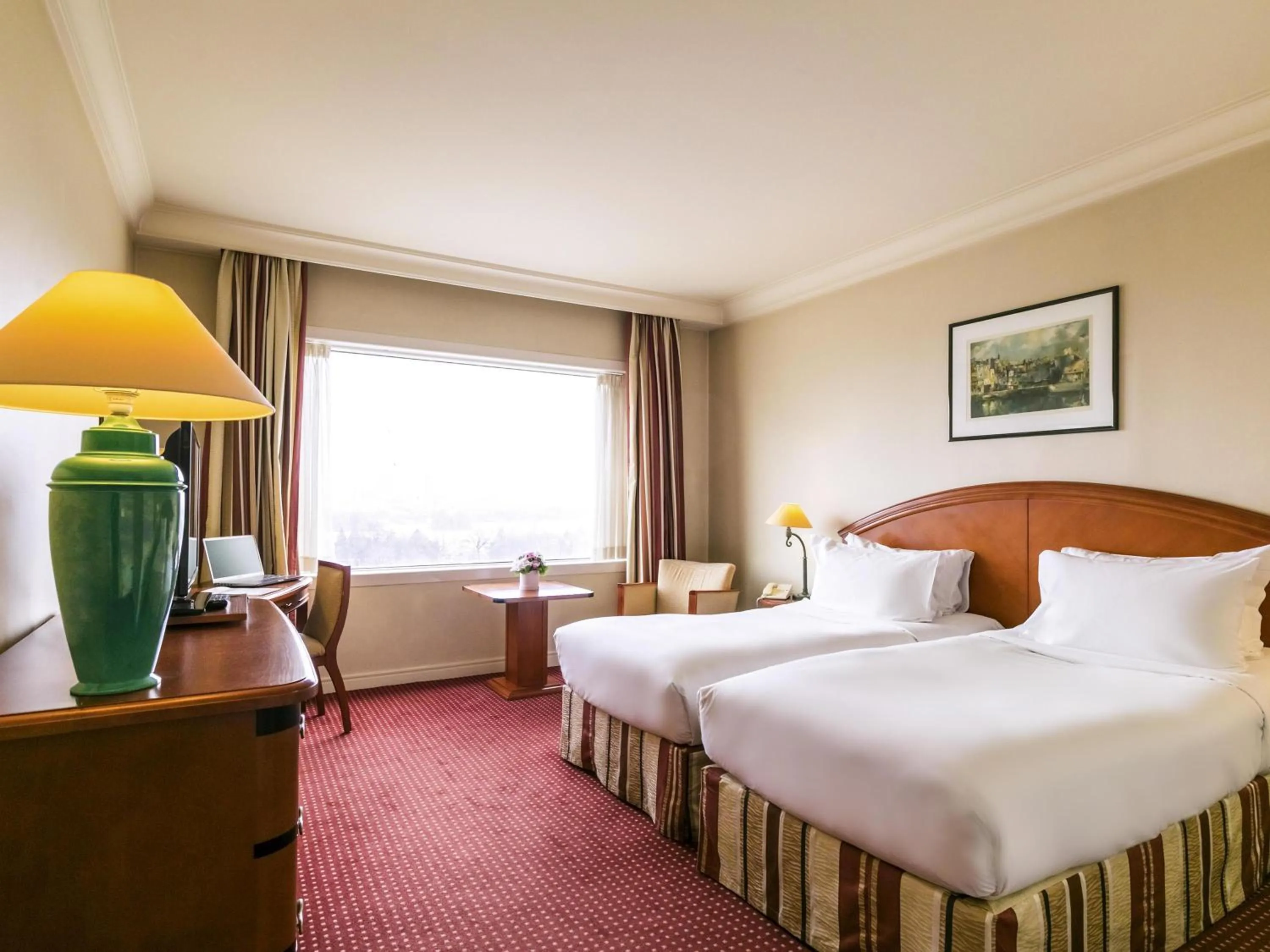 Bedroom, Bed in Pullman Bucharest World Trade Center