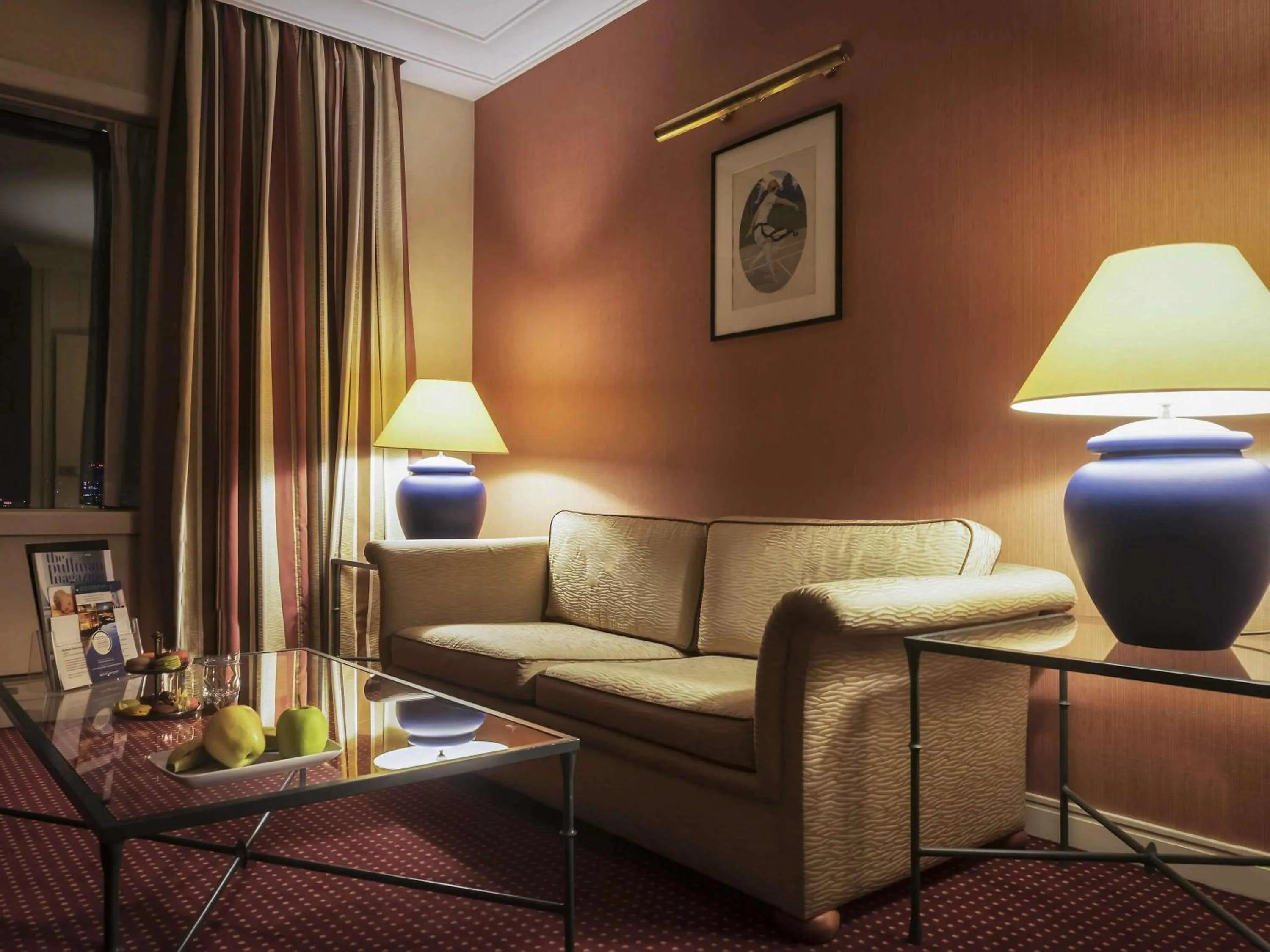 Bedroom in Pullman Bucharest World Trade Center