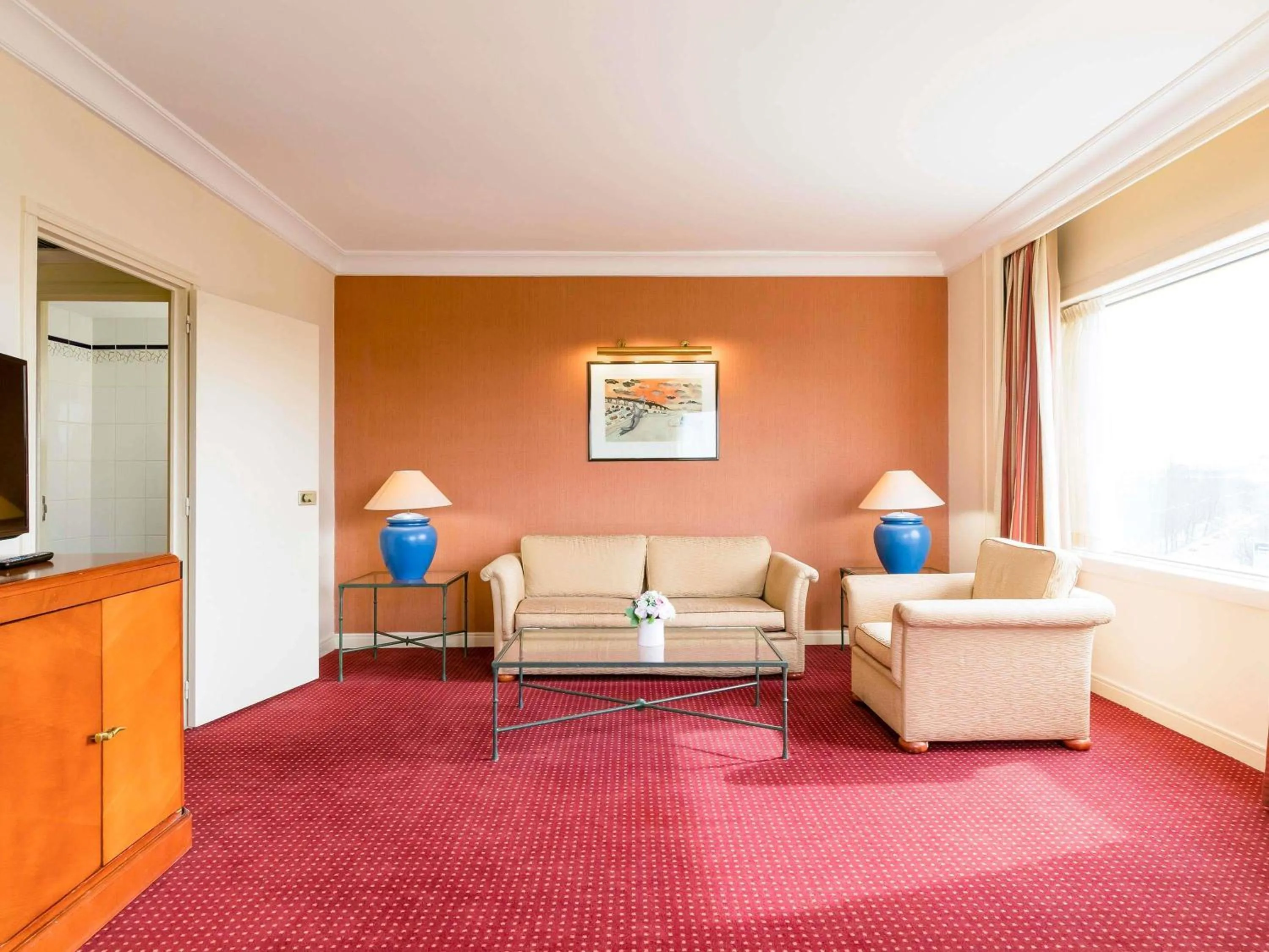 Bedroom in Pullman Bucharest World Trade Center