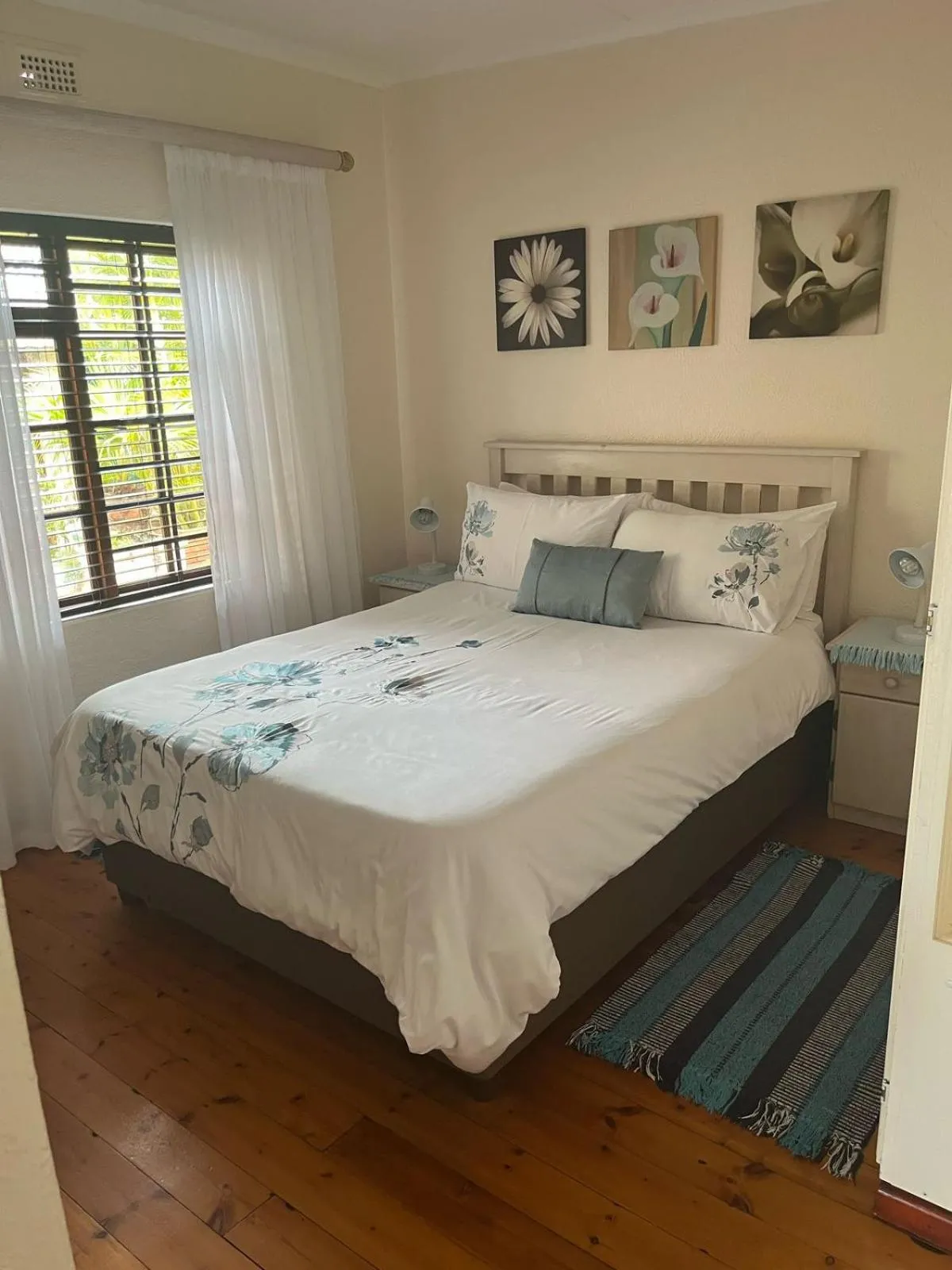Two-Bedroom Apartment with Garden View in At Sta-Plus Guest House
