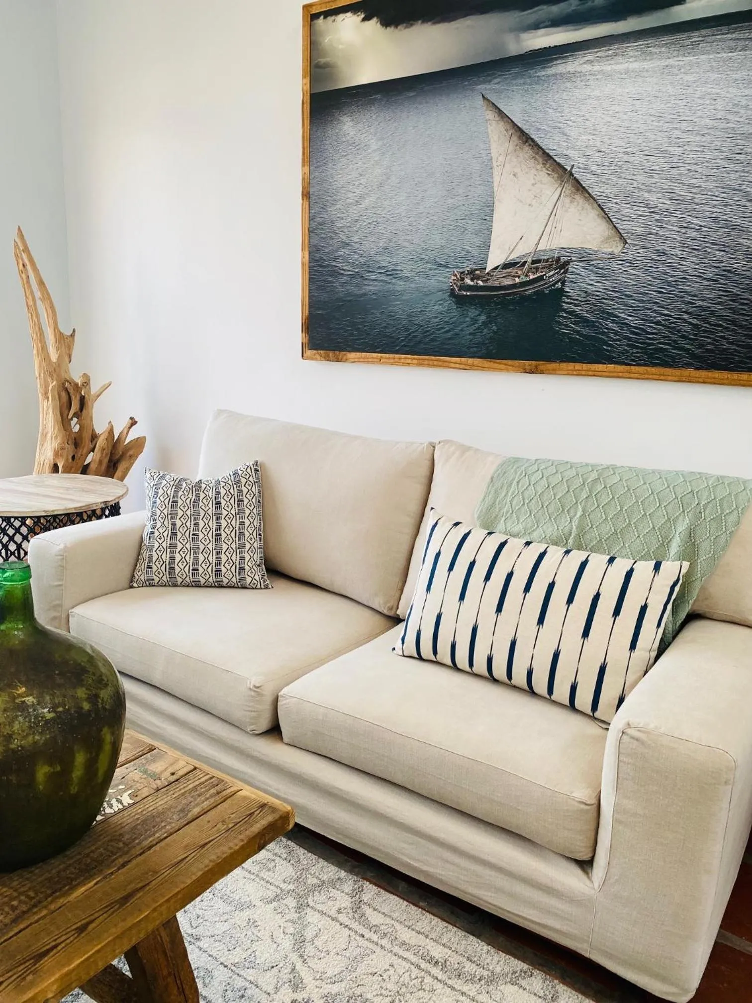 Lounge or bar in Mes Amis Beach Guest House