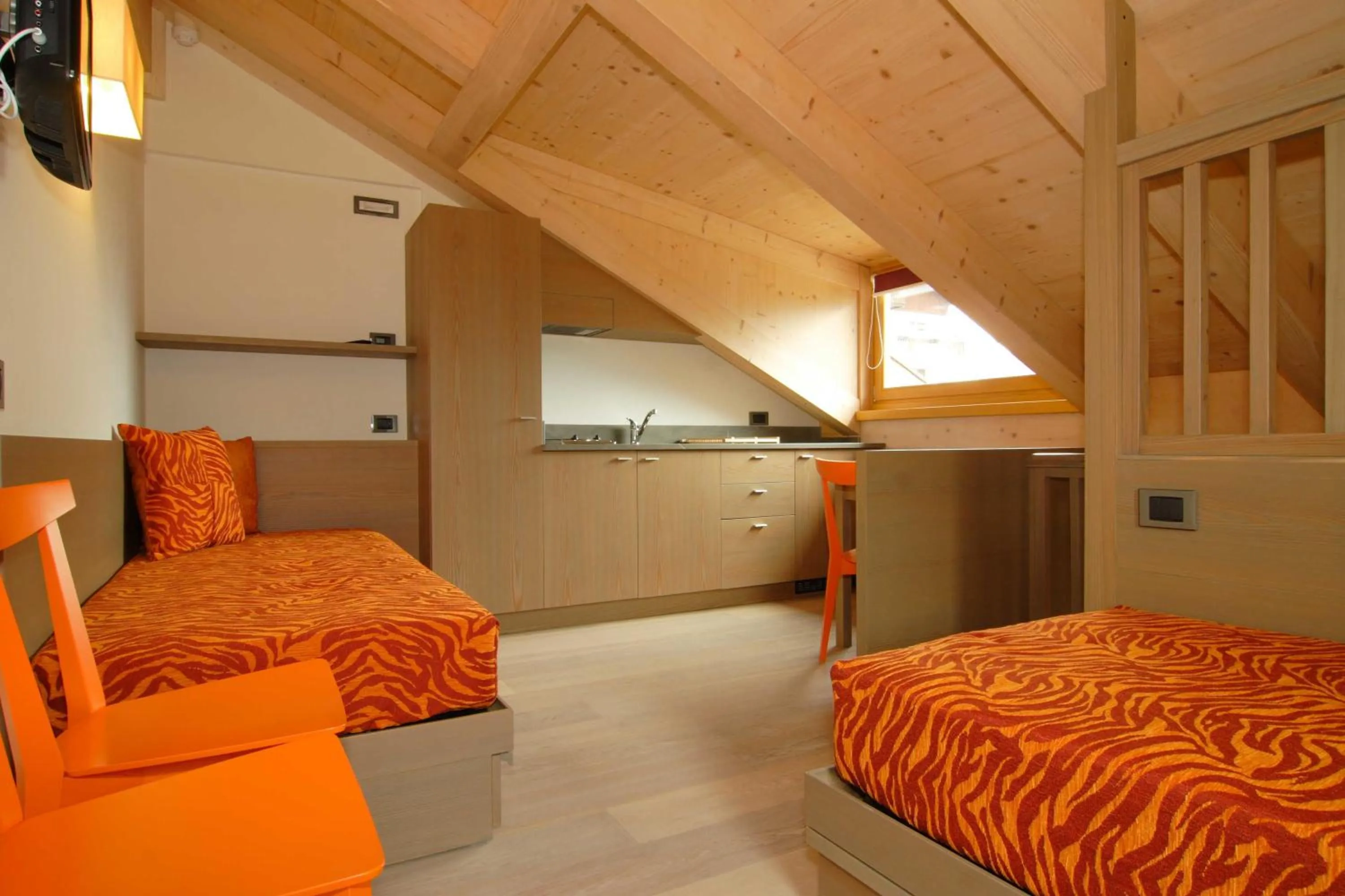 Kitchen or kitchenette, Bed in Dolomiti Lodge Villa Gaia