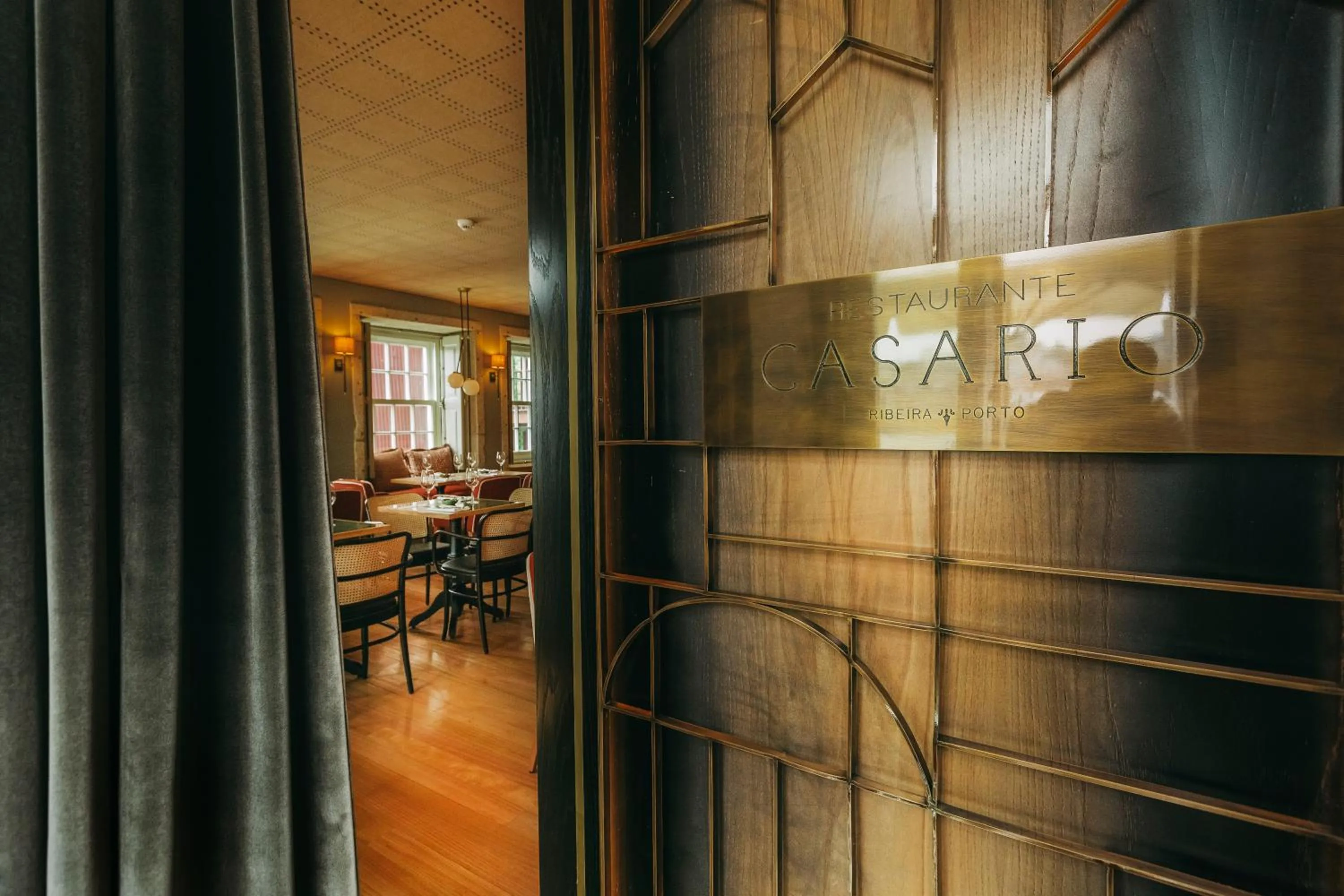 Restaurant/places to eat in Gran Cruz House