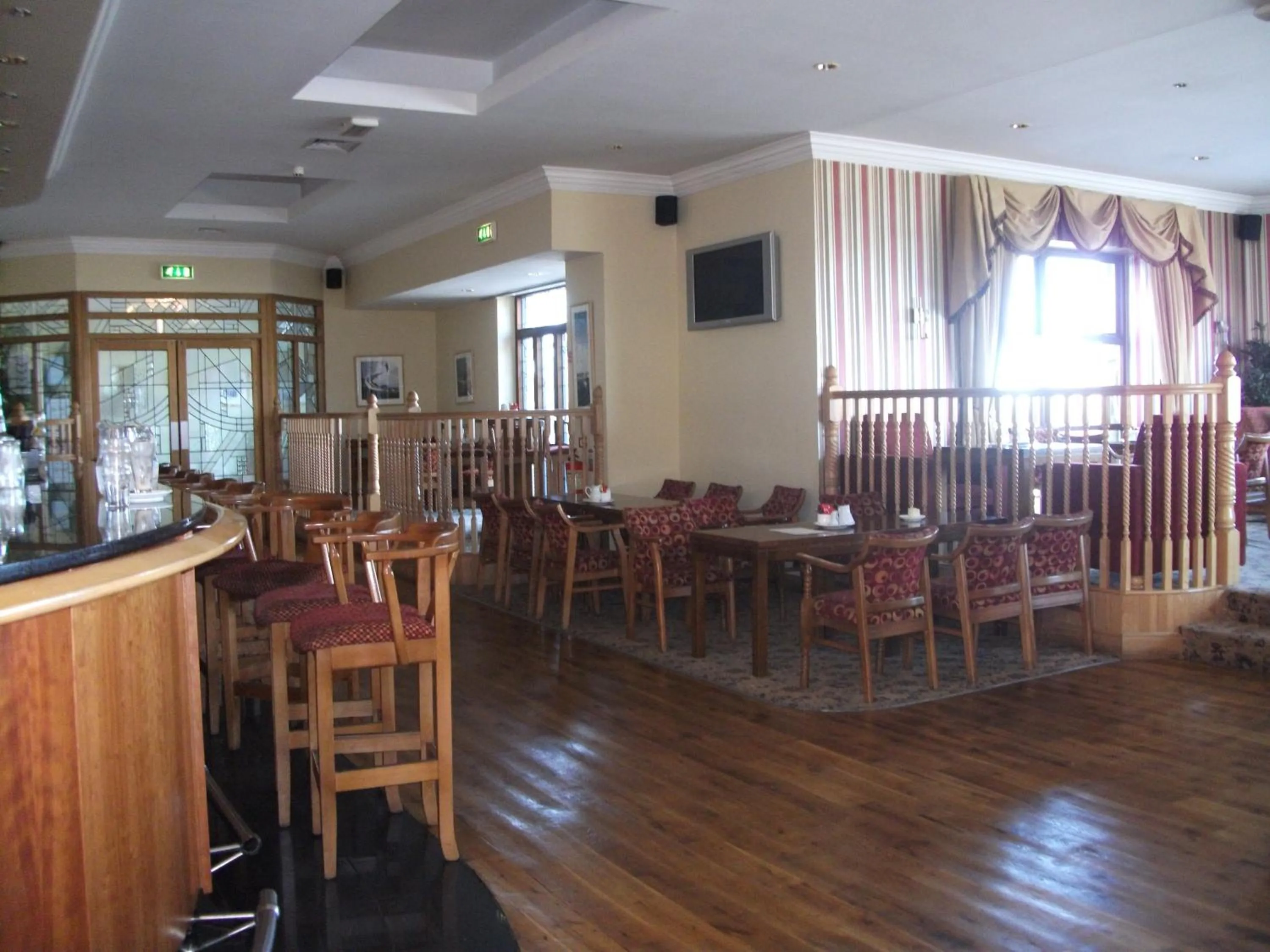 Lounge or bar in Broadhaven Bay Hotel
