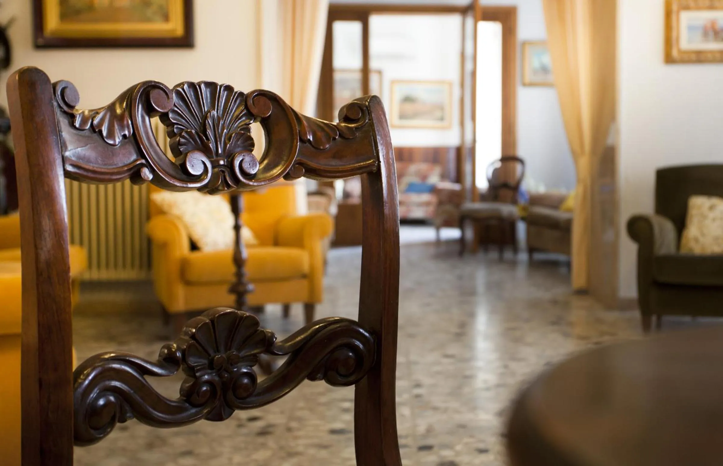 Communal lounge/ TV room in Albergo Stella