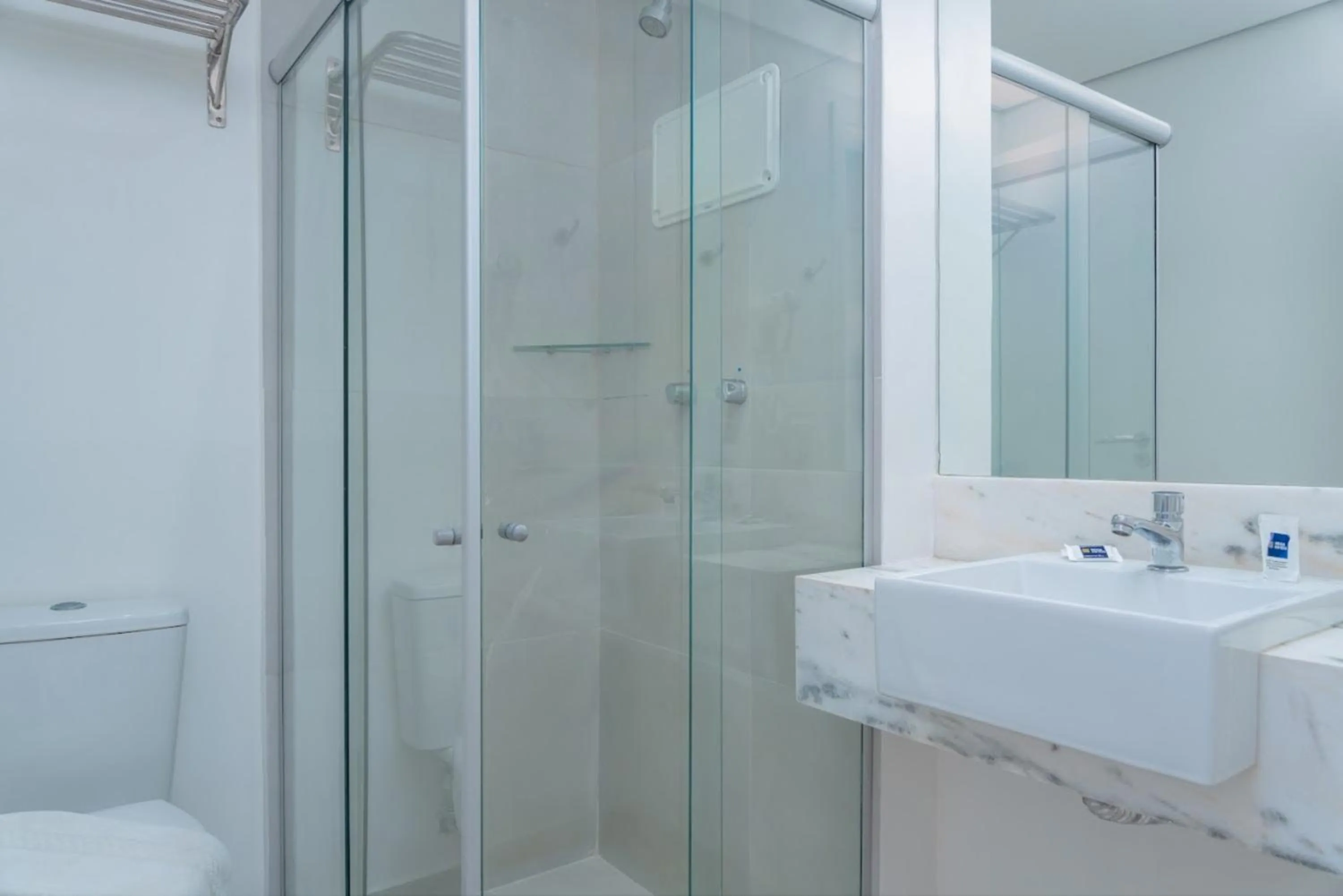 Bathroom in Hotel Praia Bonita Jangadeiros Pajuçara