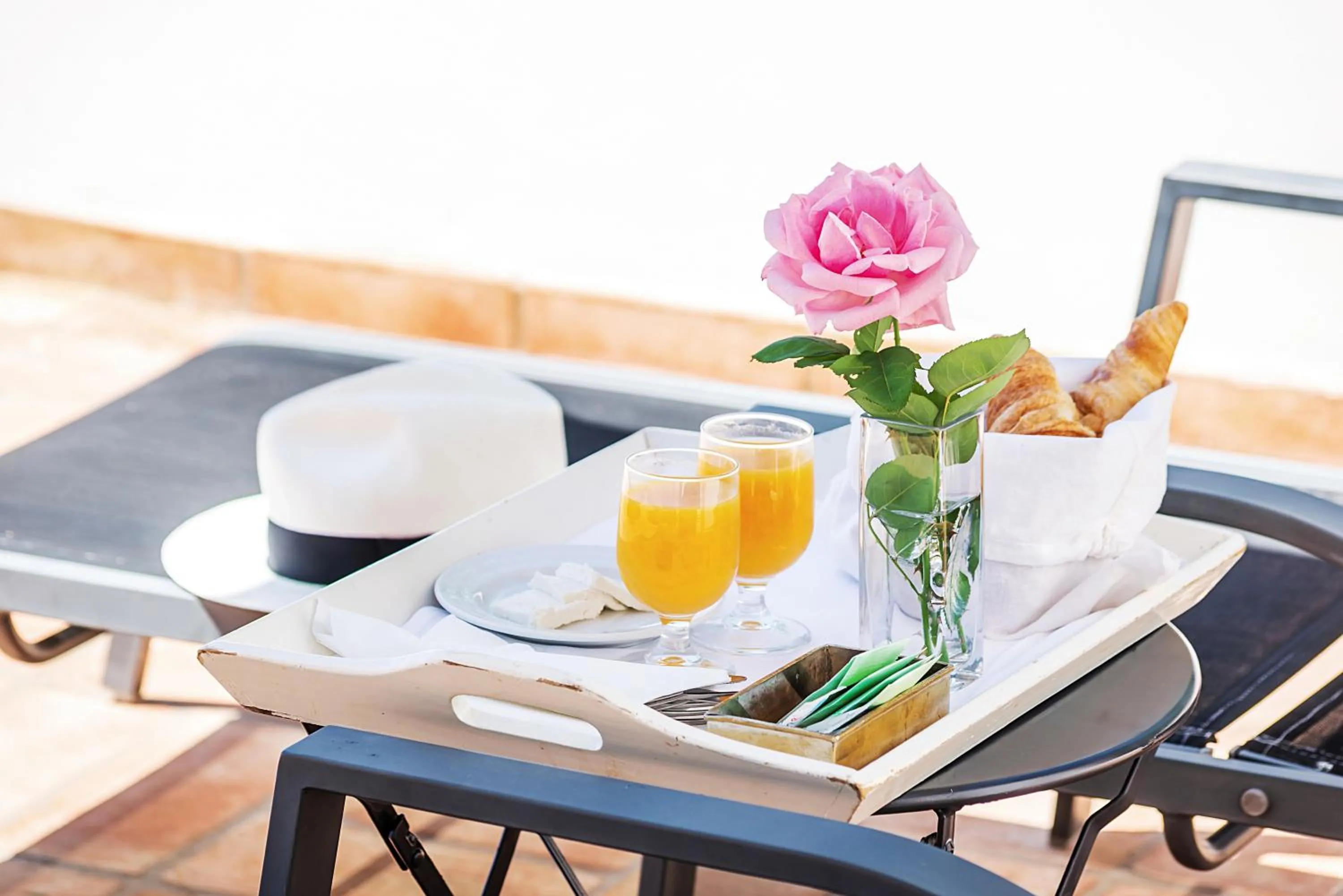 Food and drinks in Convento Sao Paulo - Hotel Rural