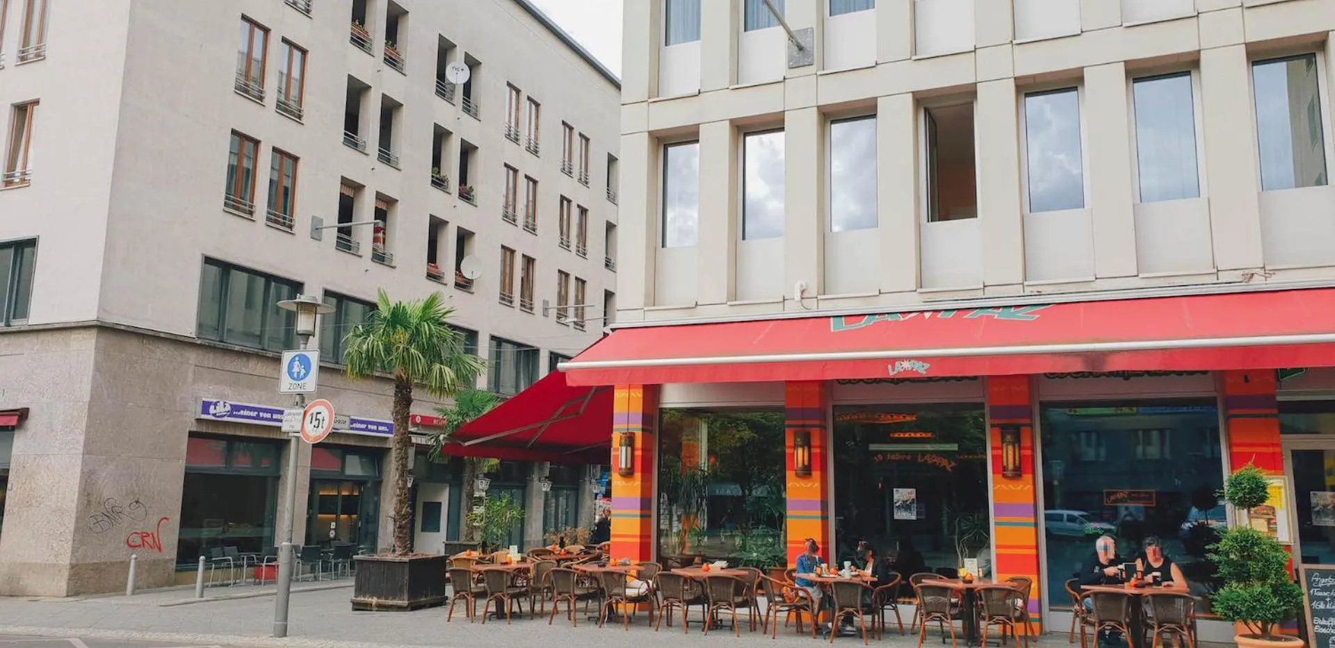 Facade/entrance in Hotel "Helle Mitte" Berlin