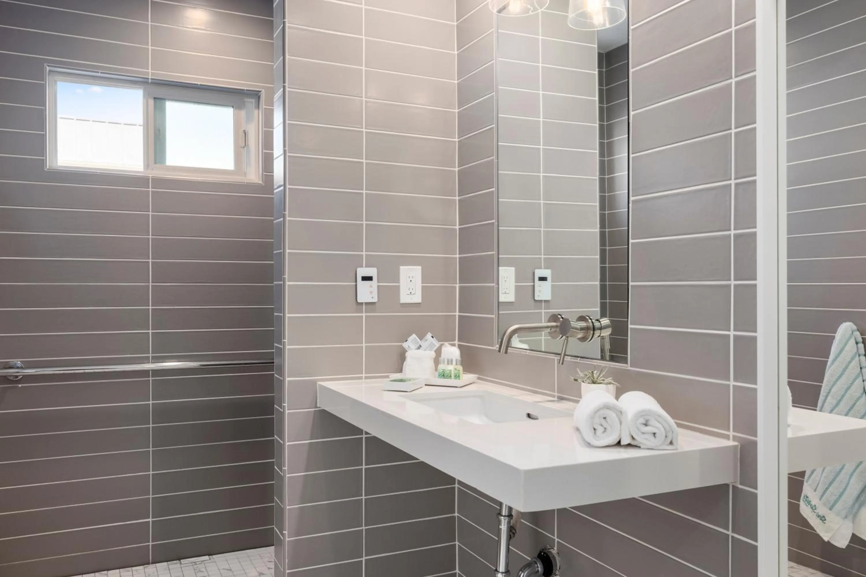 Shower in Sea Sprite Beach Club