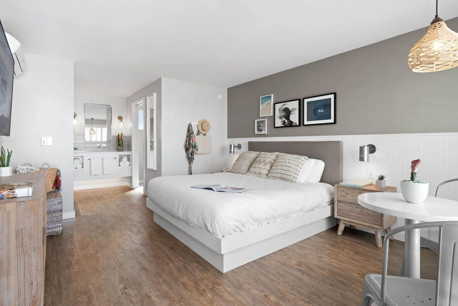 Bed in Sea Sprite Beach Club