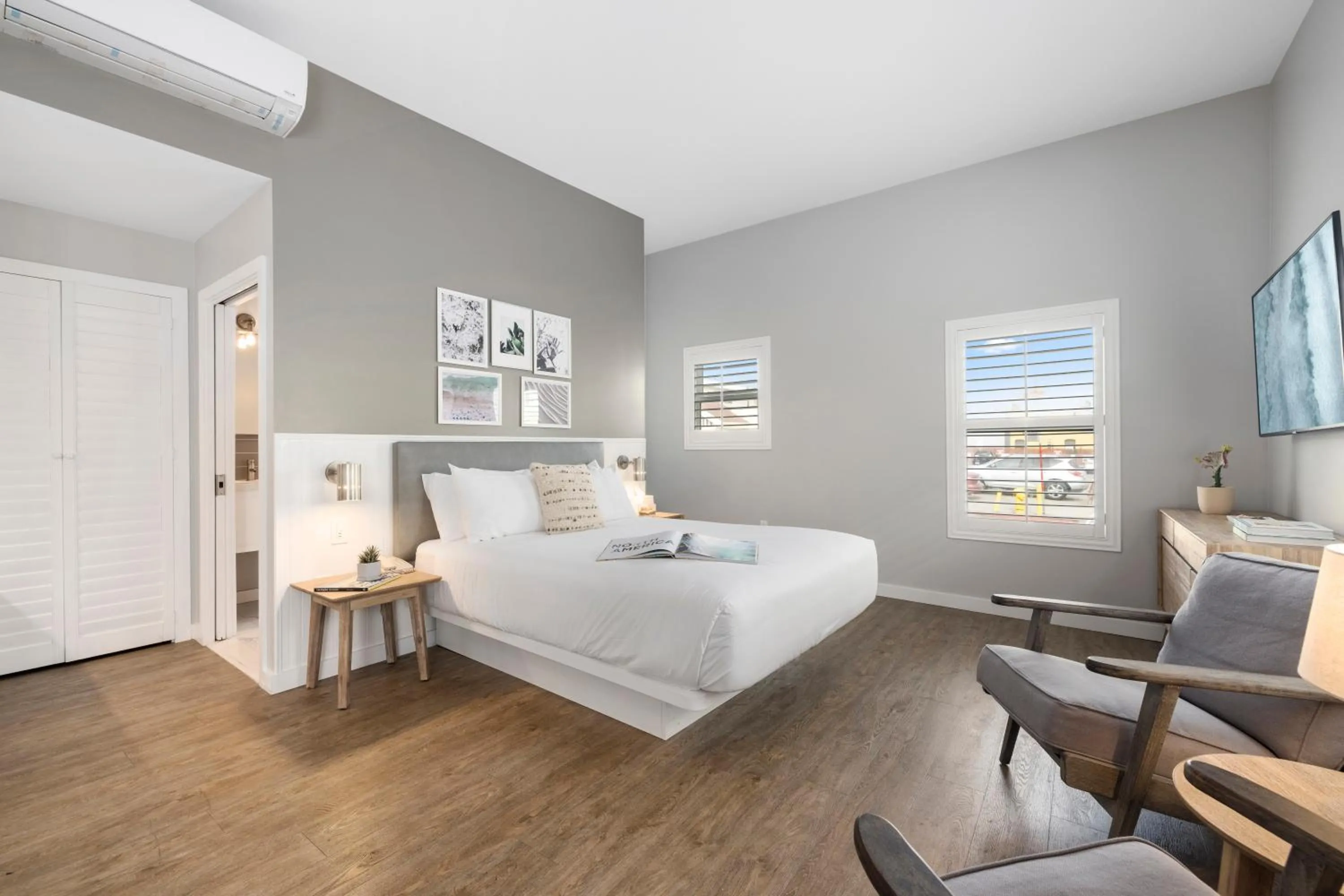 Photo of the whole room, Bed in Sea Sprite Beach Club