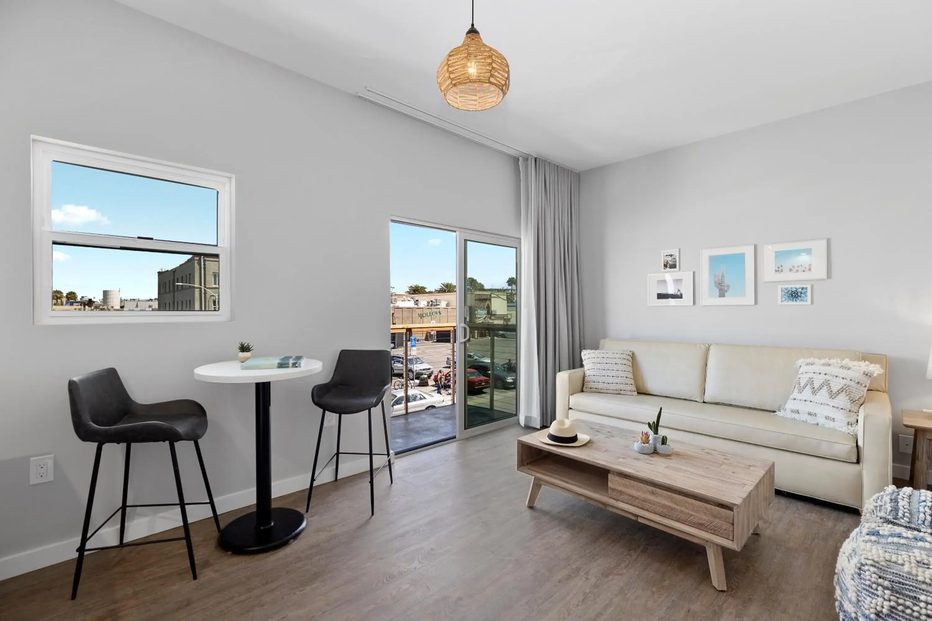 Living room in Sea Sprite Beach Club Living room in Sea Sprite Beach Club