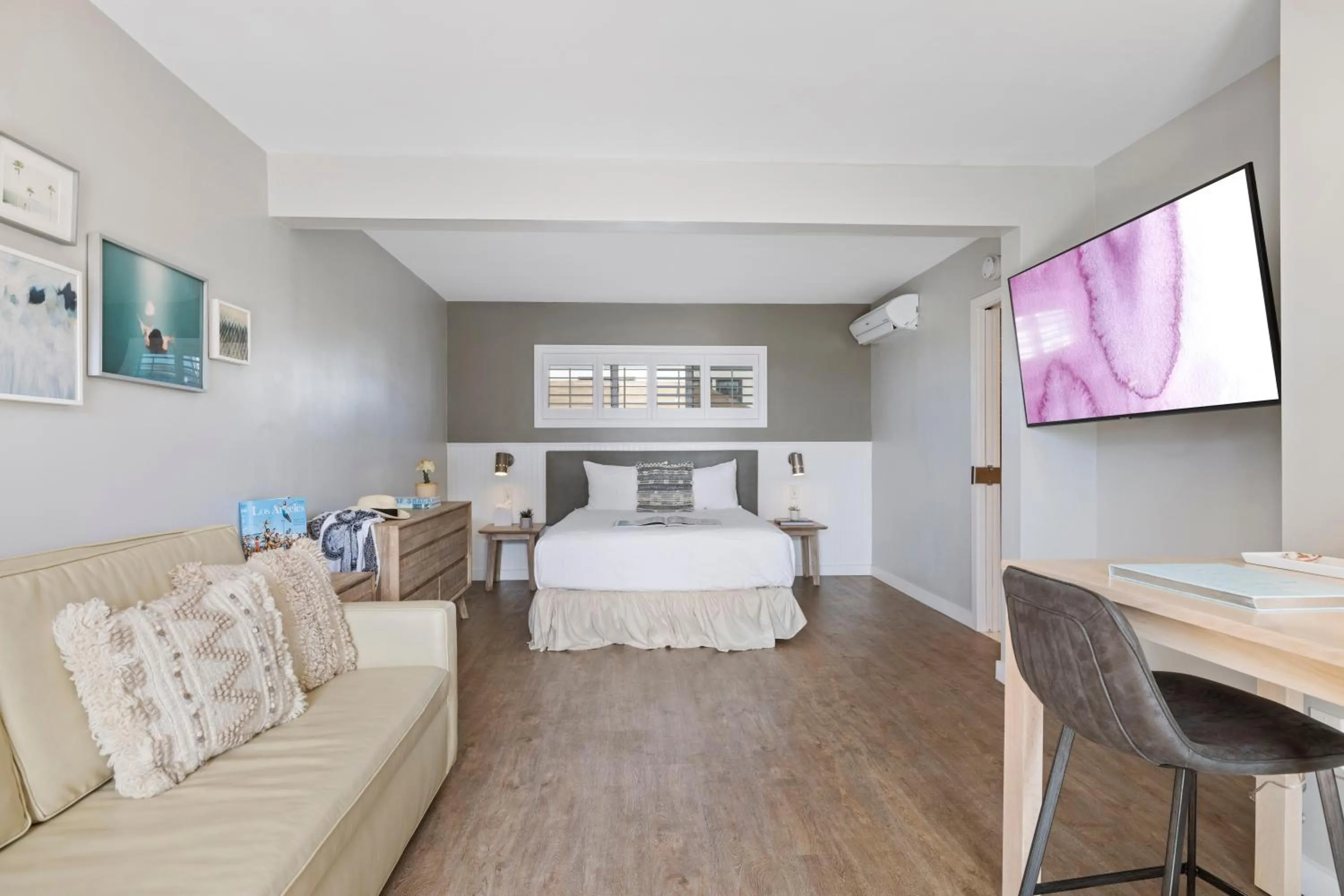 Bed in Sea Sprite Beach Club