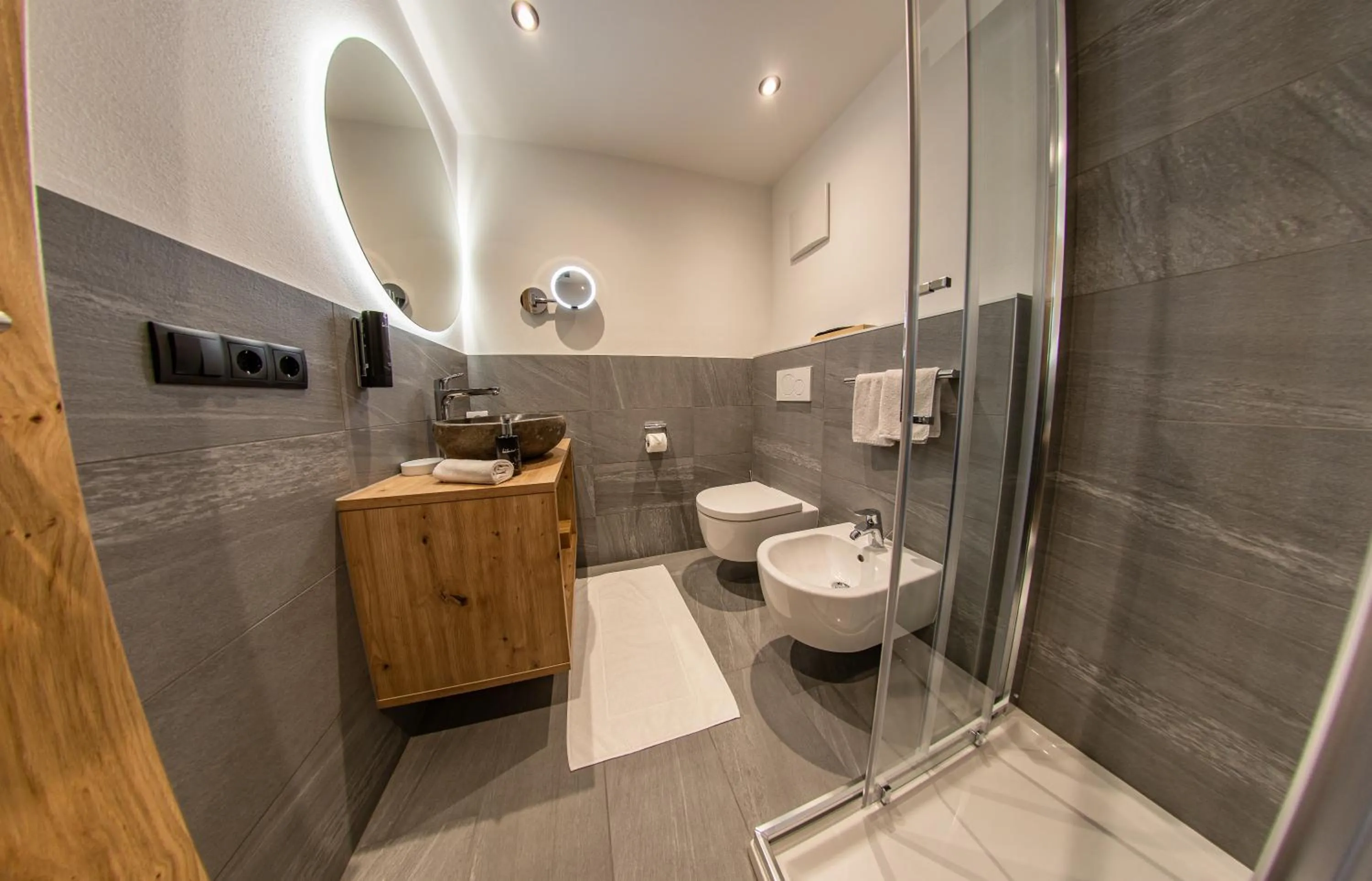 Shower in Hotel Gruber