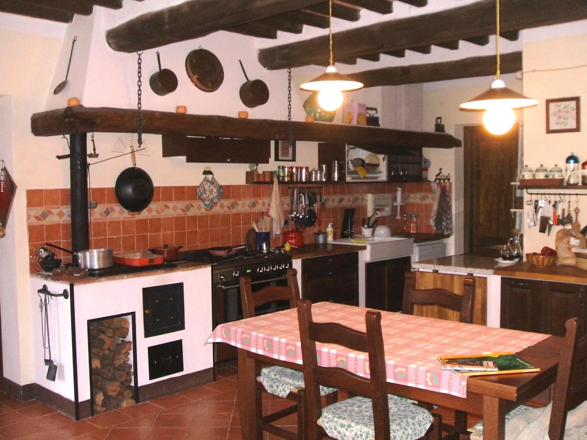 Kitchen or kitchenette in Casetta Francini