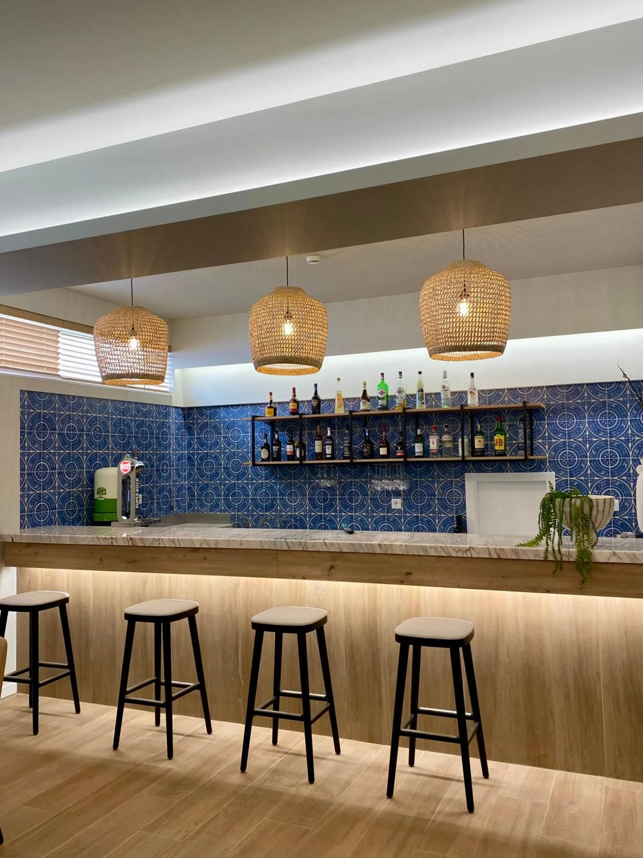 Lounge or bar in Costa de Prata Hotel