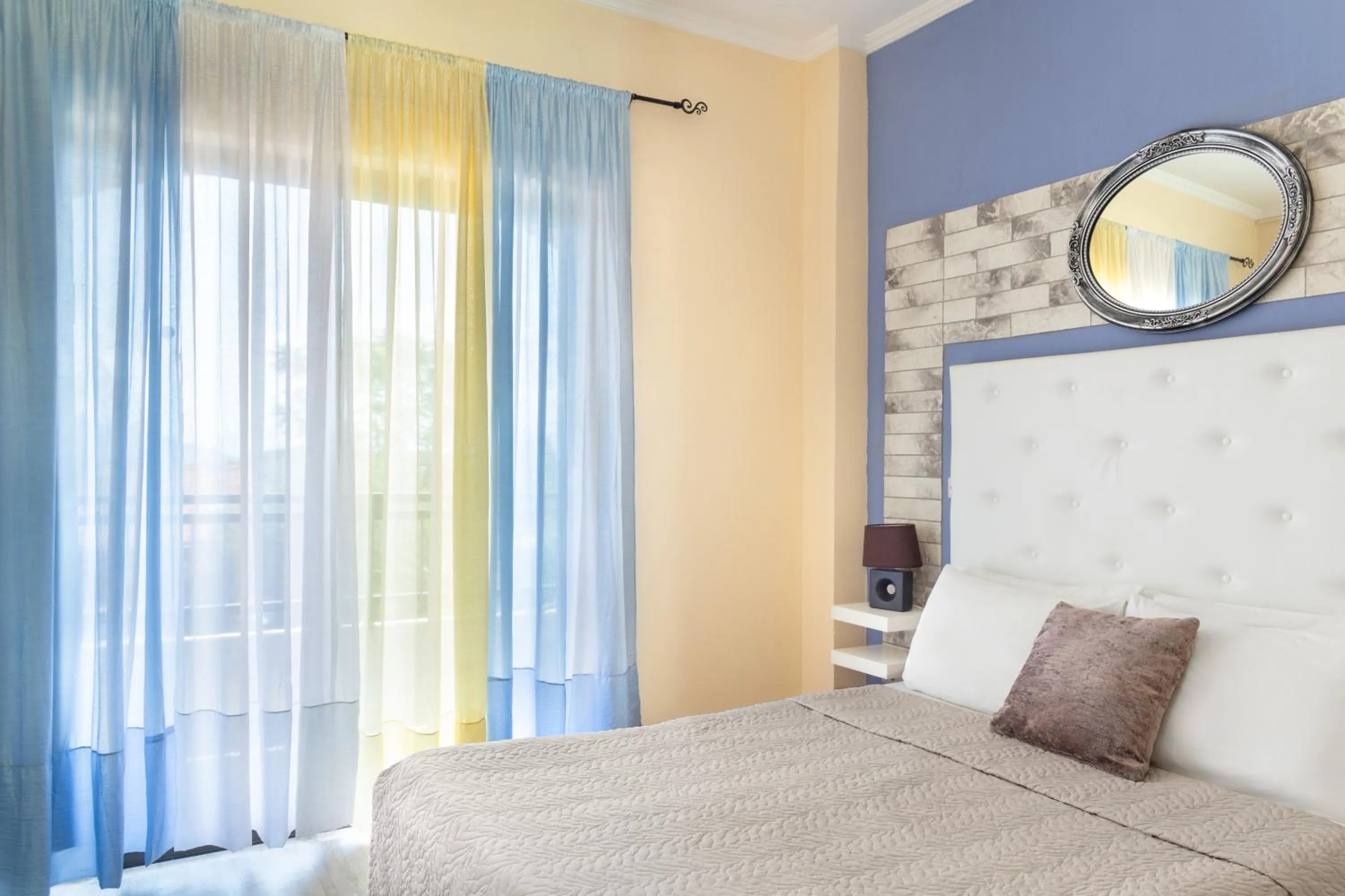 Bedroom, Bed in Victoria Hill Hotel