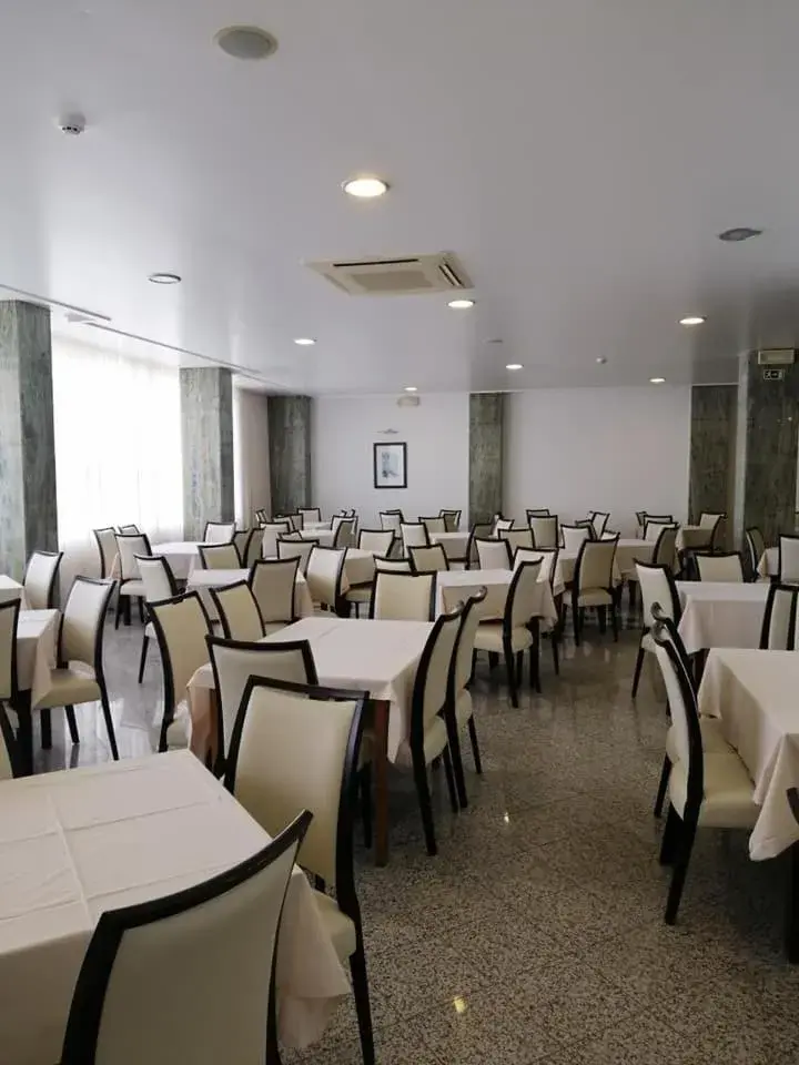 Restaurant/places to eat in Hotel Costa de Prata 2 & Spa Restaurant/places to eat in Hotel Costa de Prata 2 & Spa