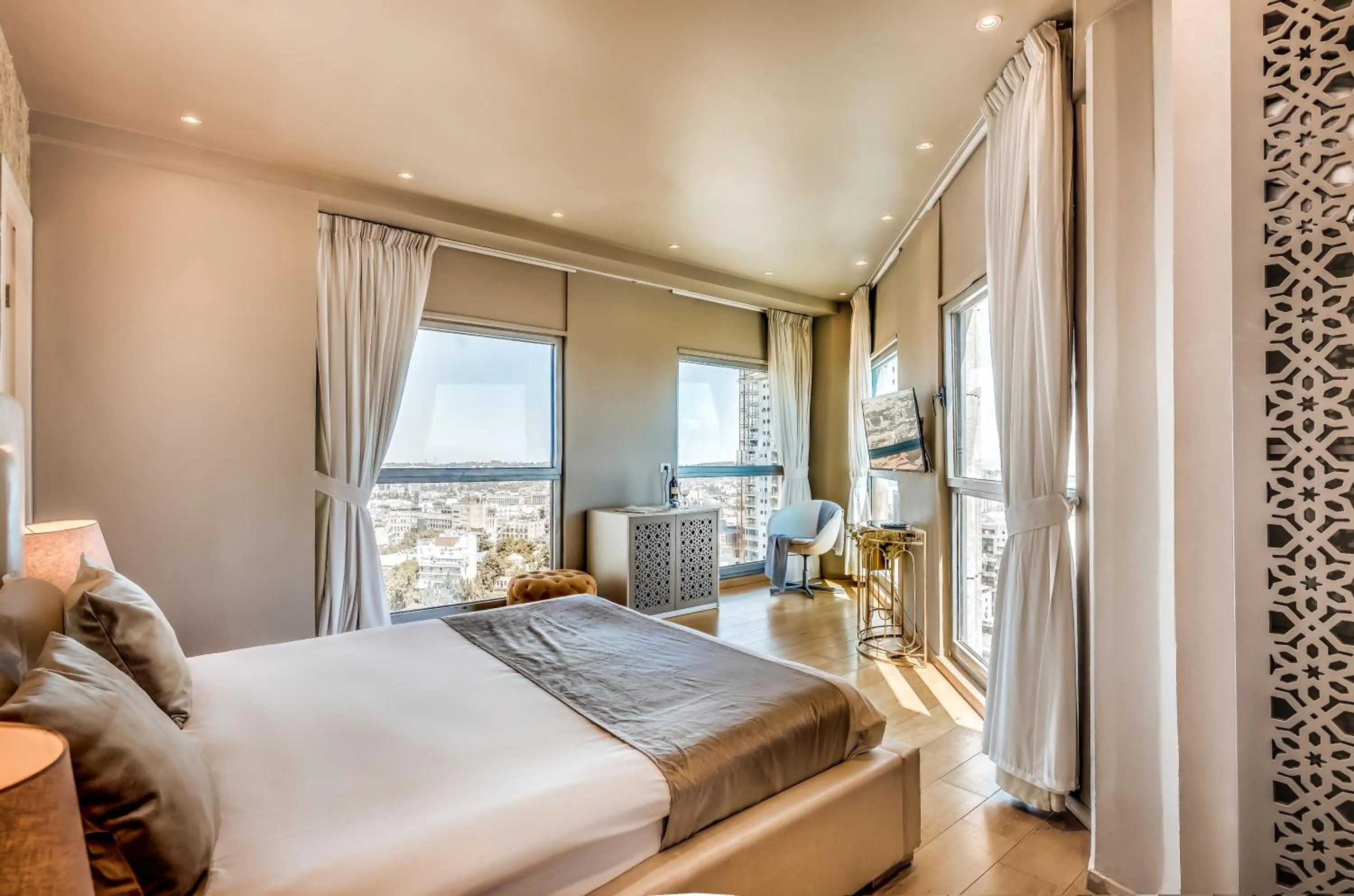 Photo of the whole room, Bed in My Jerusalem View