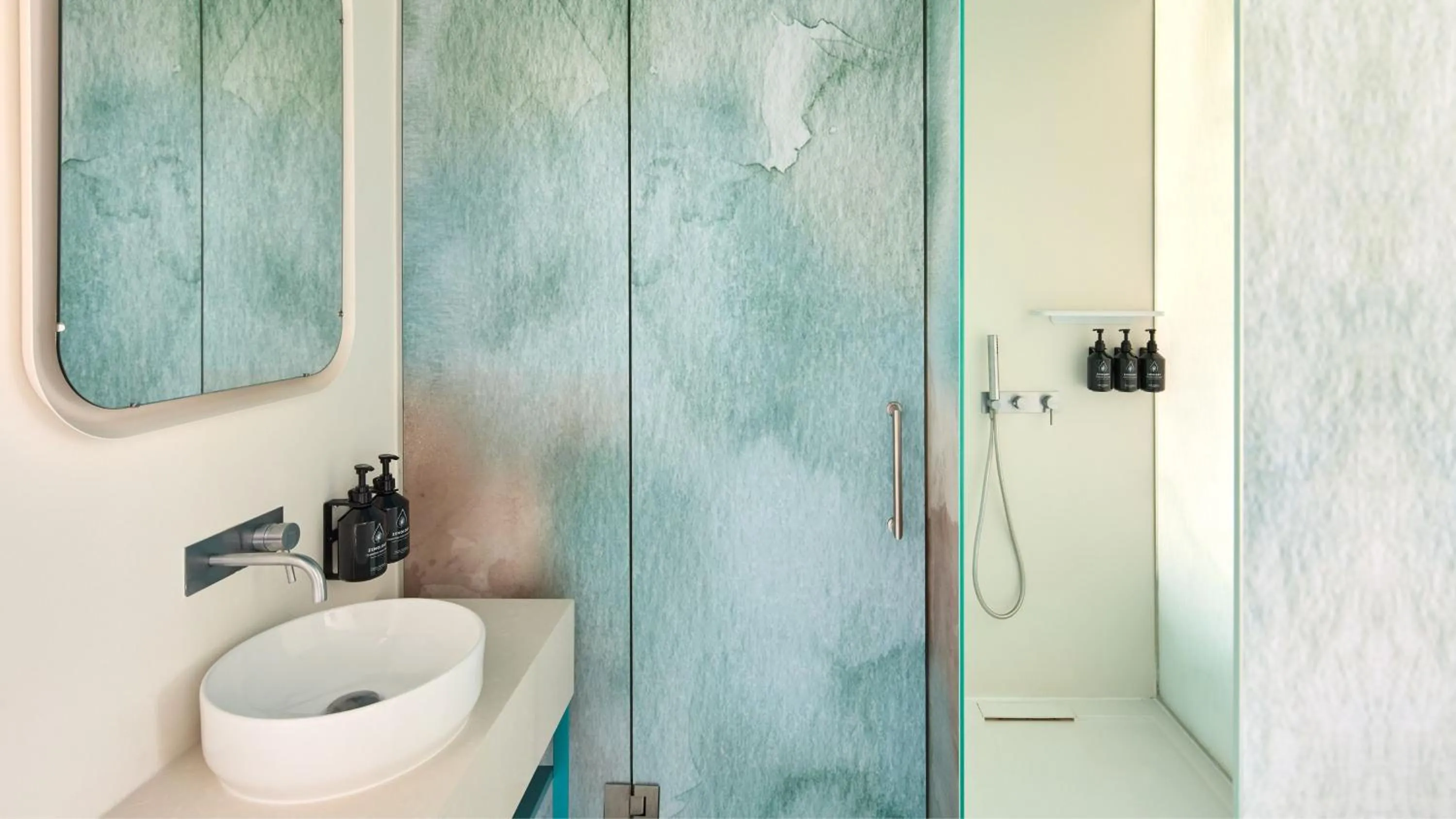 Bathroom in Hotel Indigo Albufeira by IHG