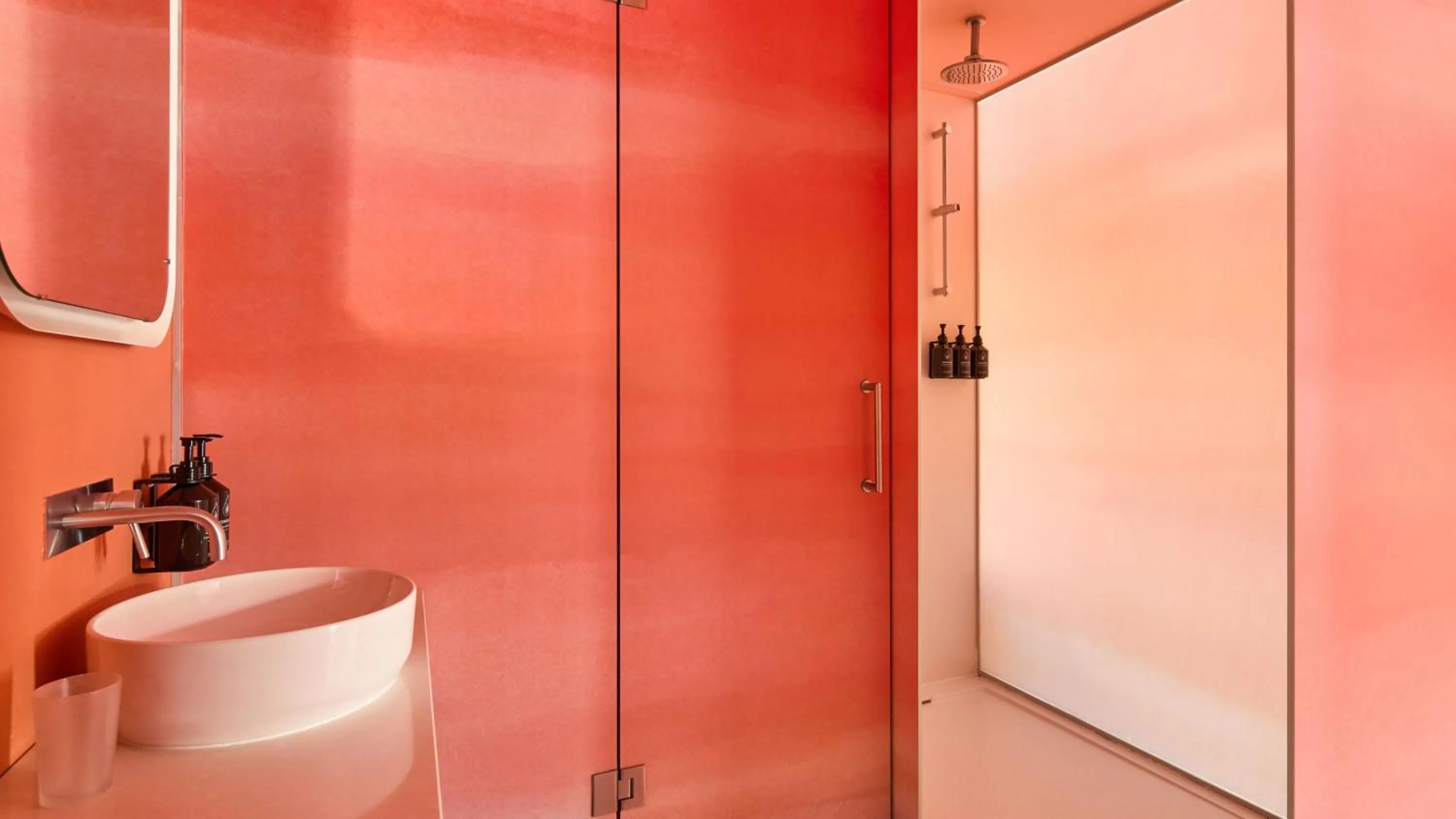 Photo of the whole room in Hotel Indigo Albufeira by IHG