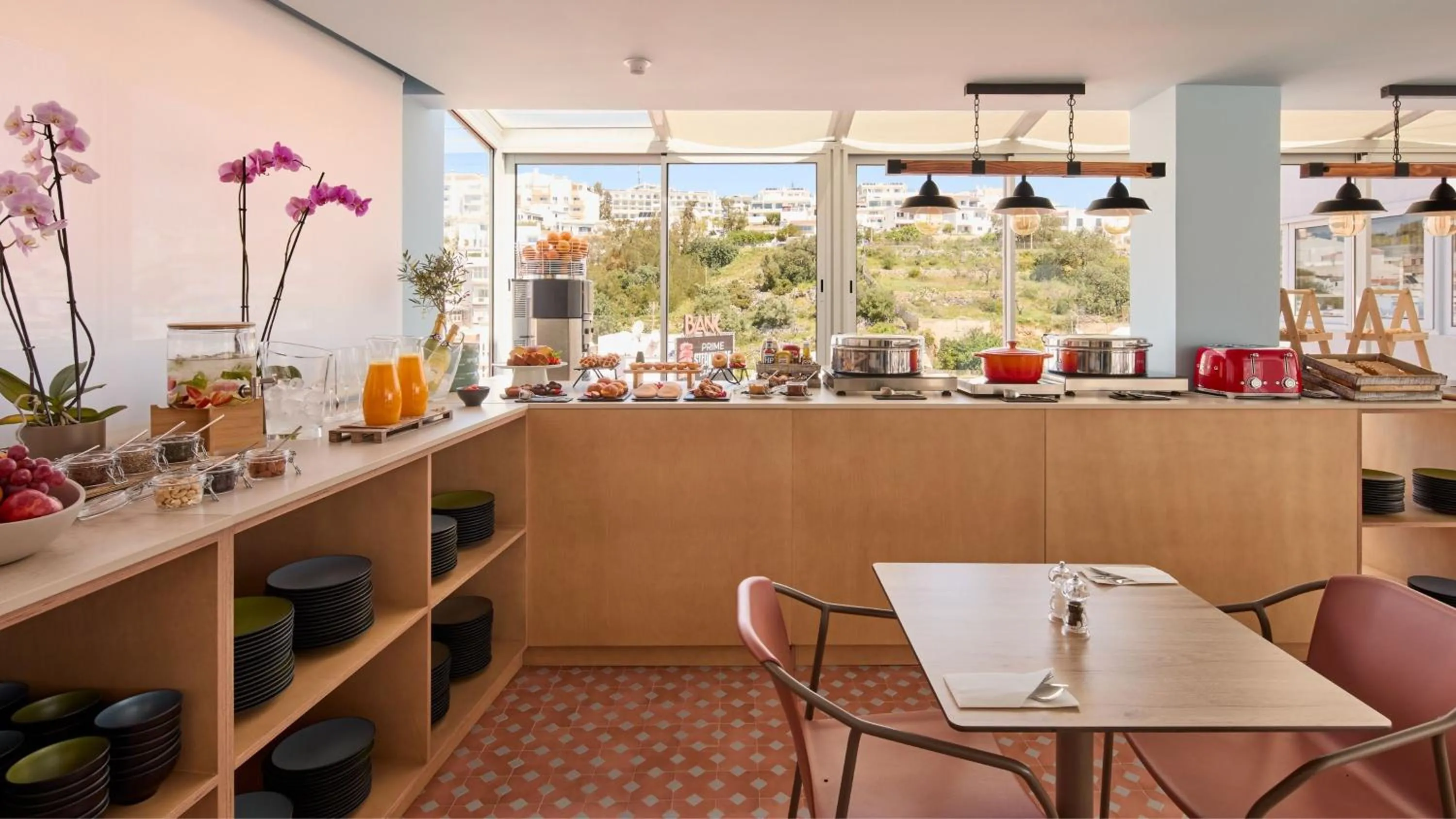 Breakfast in Hotel Indigo Albufeira by IHG