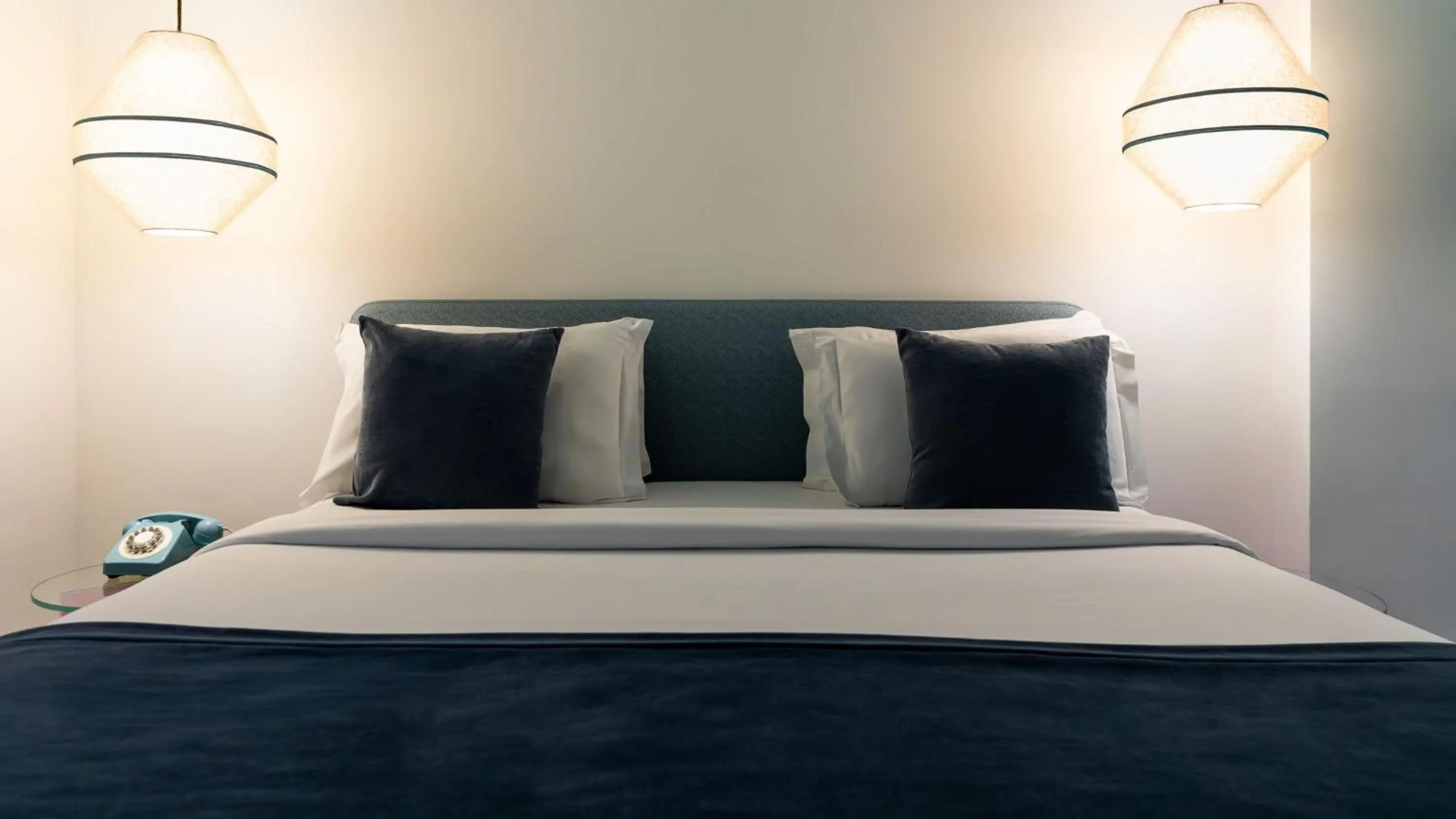 Photo of the whole room, Bed in Hotel Indigo Albufeira by IHG