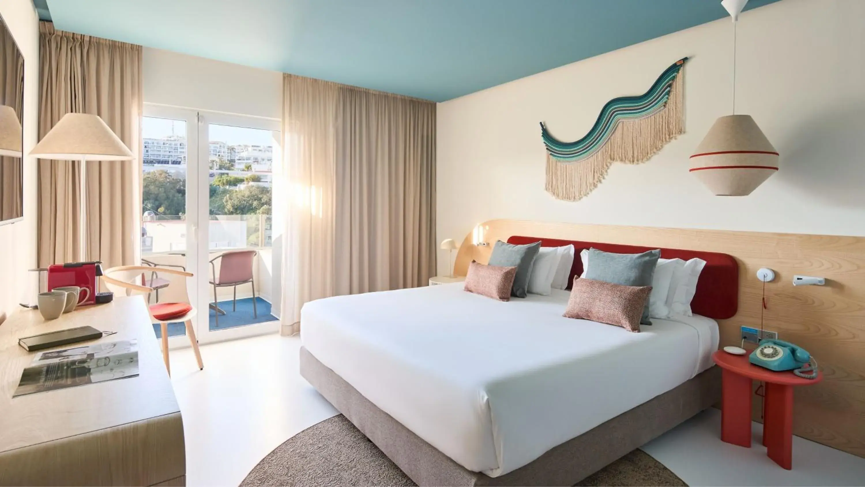 Photo of the whole room, Bed in Hotel Indigo Albufeira by IHG Photo of the whole room, Bed in Hotel Indigo Albufeira by IHG