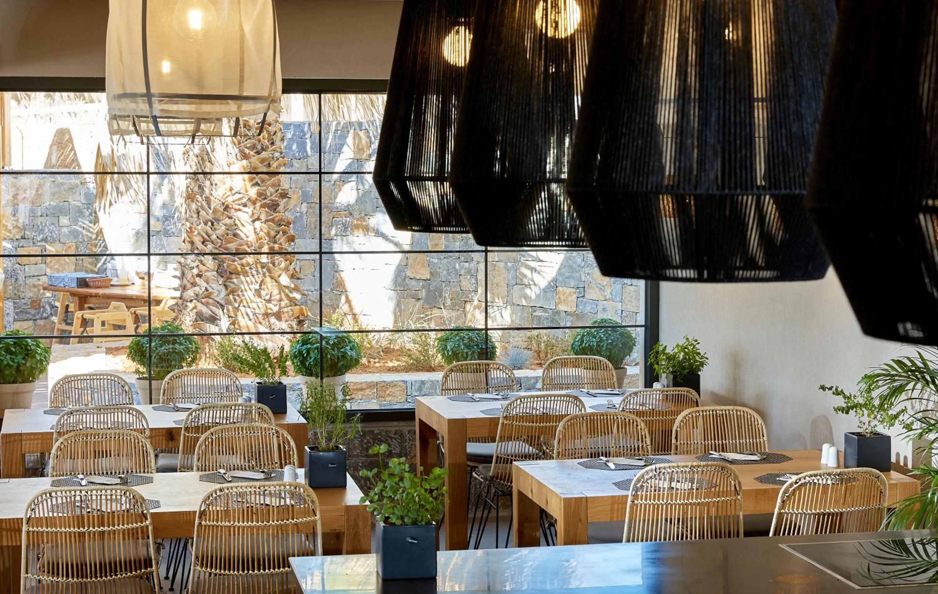 Restaurant/places to eat in Sirens Beach & Village