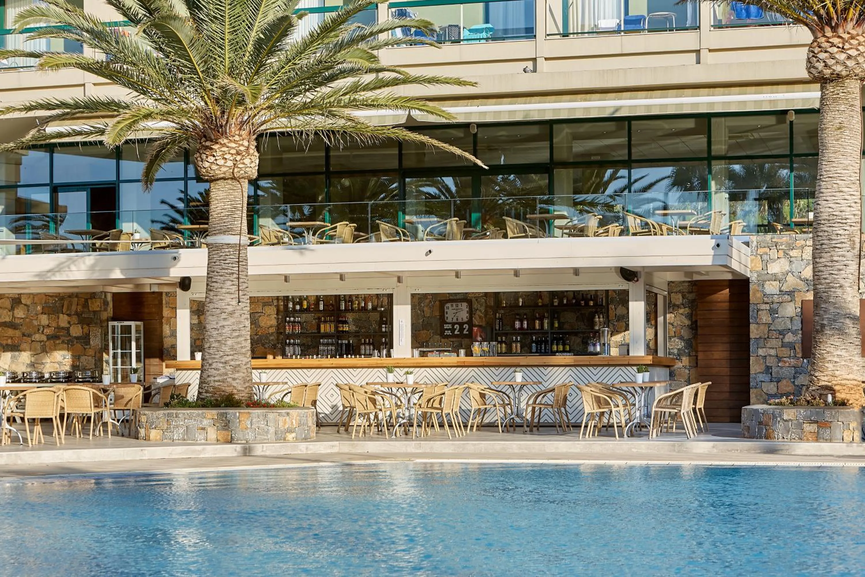 Lounge or bar in Sirens Beach & Village