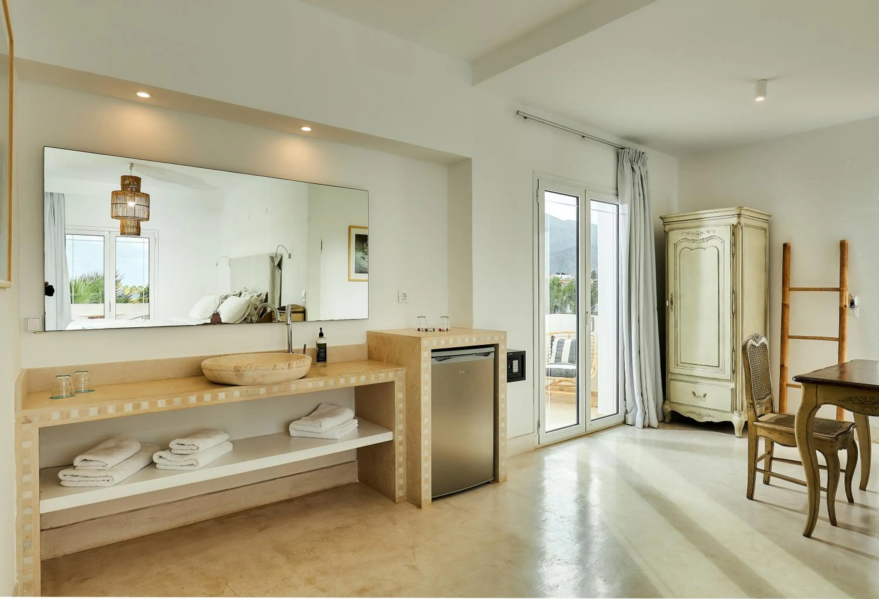 Bedroom in Sirens Beach & Village