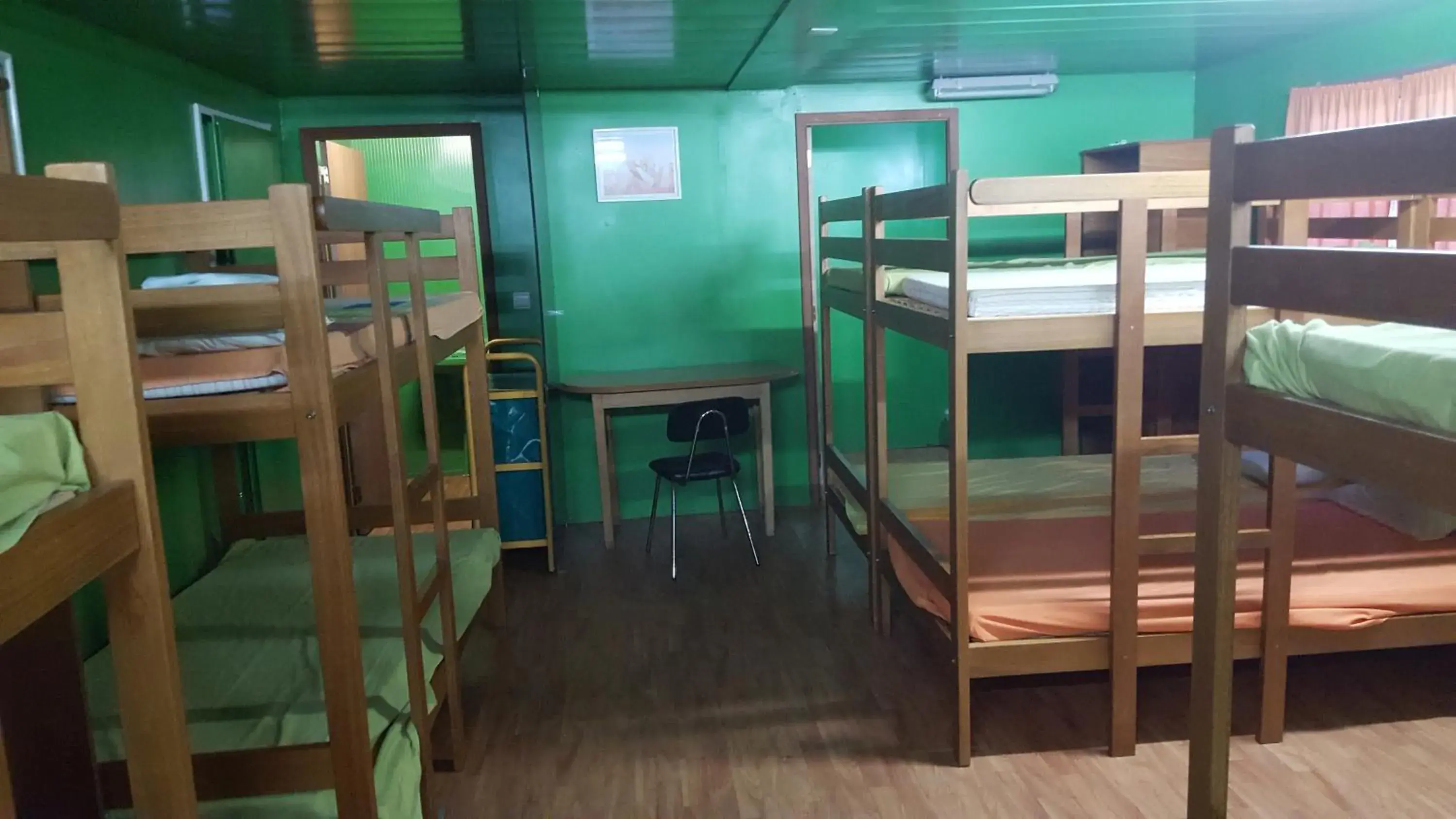 Bunk Bed in Mixed Dormitory Room in Bungalows Land'shause Bunk Bed in Mixed Dormitory Room in Bungalows Land'shause