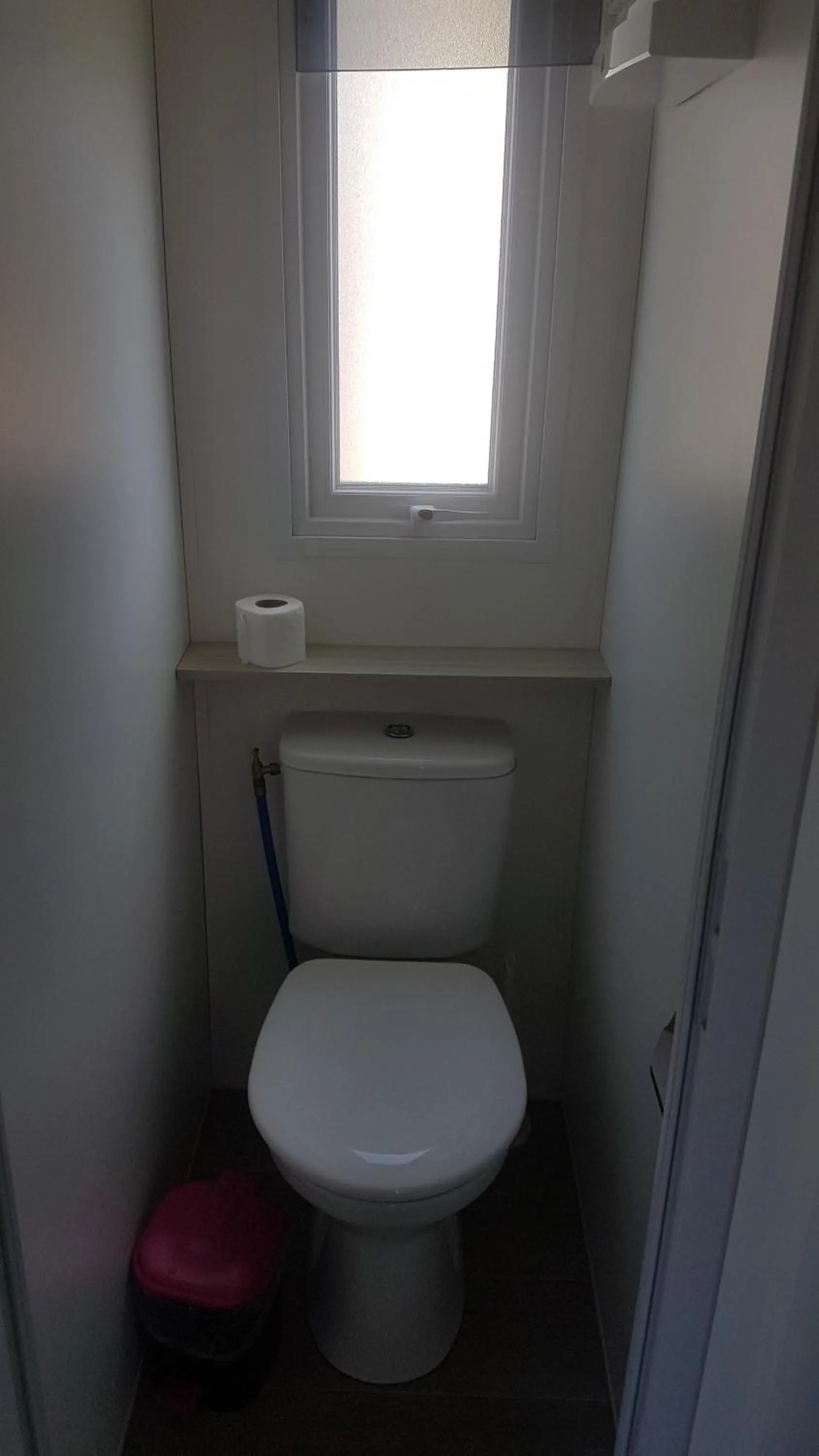 Toilet in Bungalows Land'shause