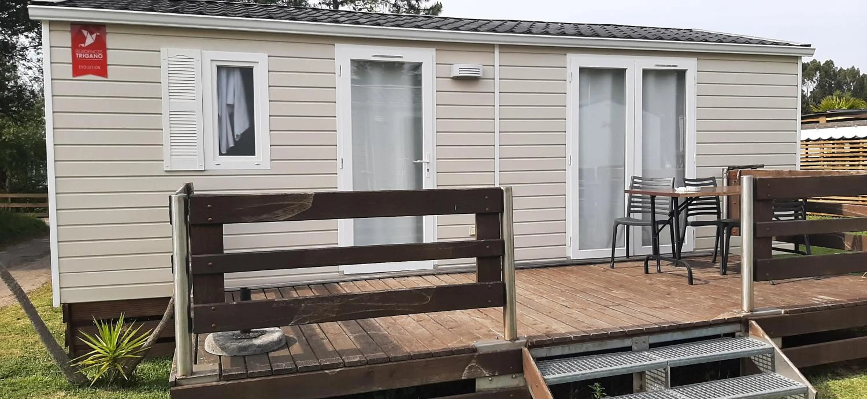 Facade/entrance in Bungalows Land'shause