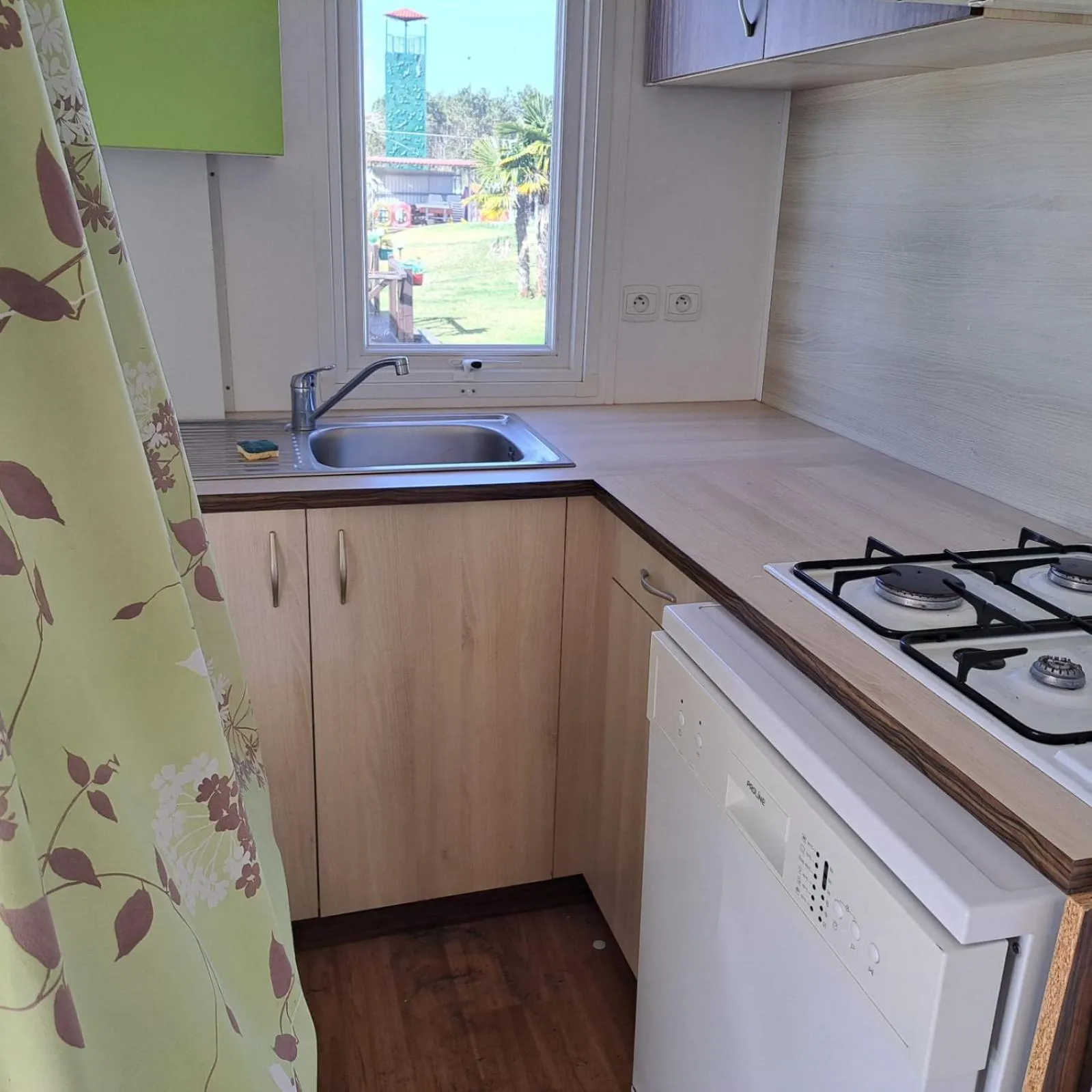 Kitchen or kitchenette in Bungalows Land'shause