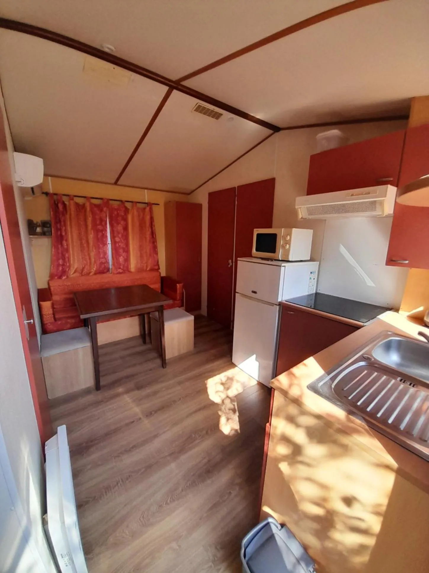 Kitchen or kitchenette in Bungalows Land'shause