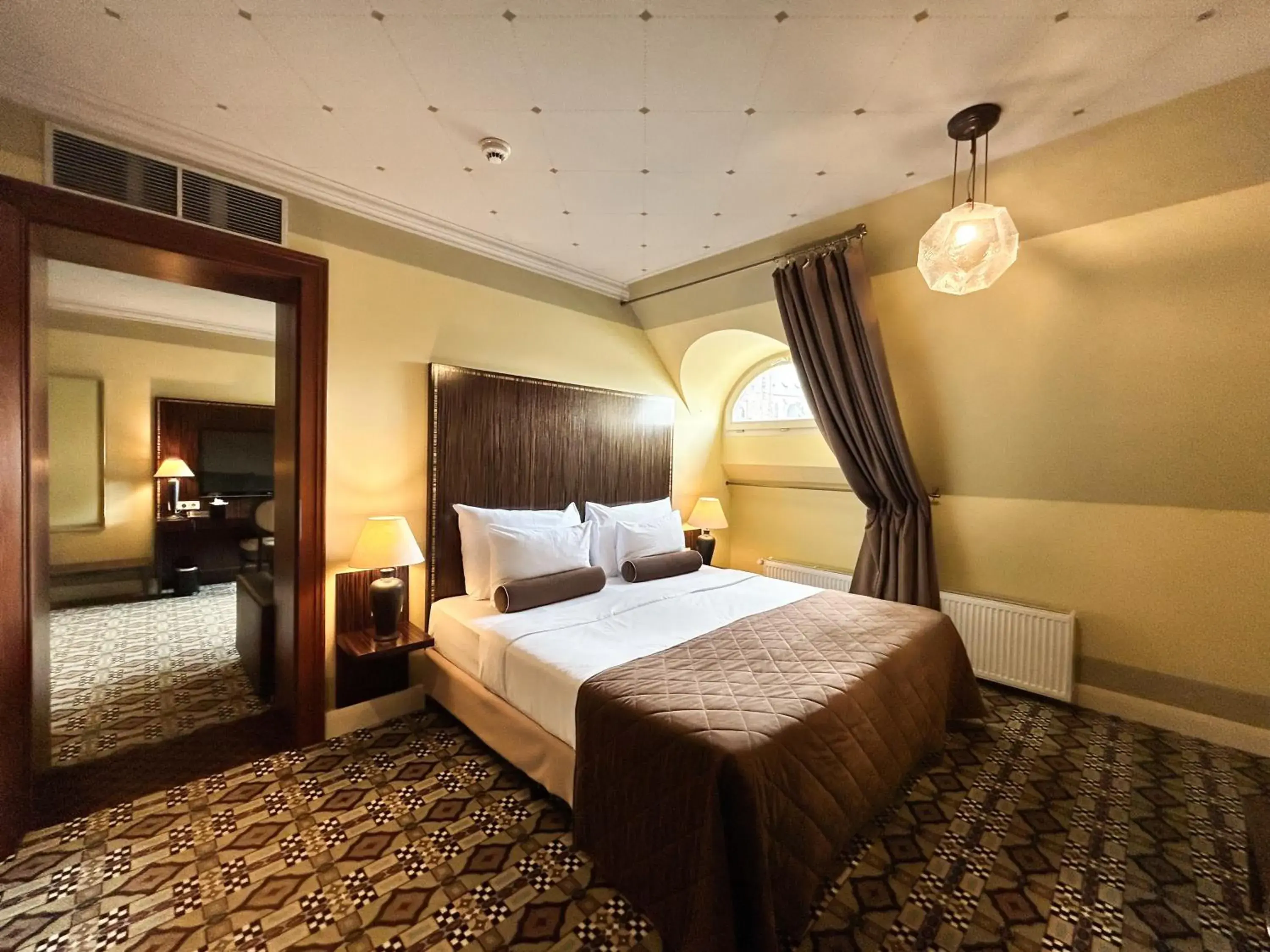 Photo of the whole room, Bed in Grandezza Hotel Luxury Palace Photo of the whole room, Bed in Grandezza Hotel Luxury Palace