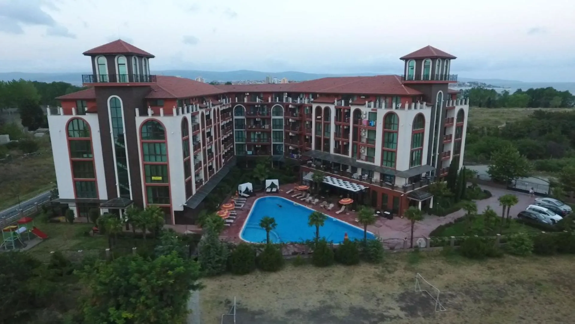 Chateau del Marina Apart Complex