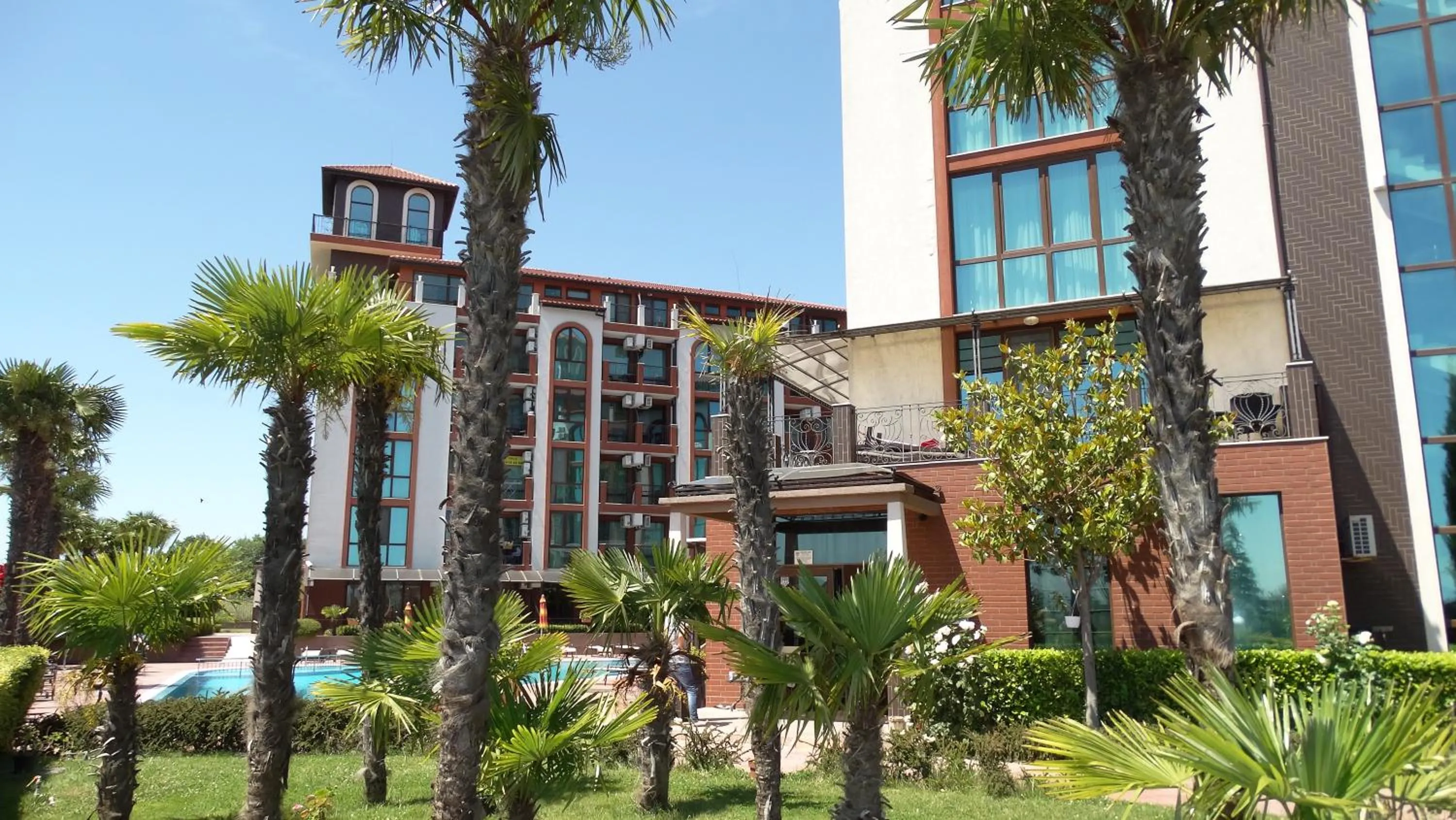 Chateau del Marina Apart Complex