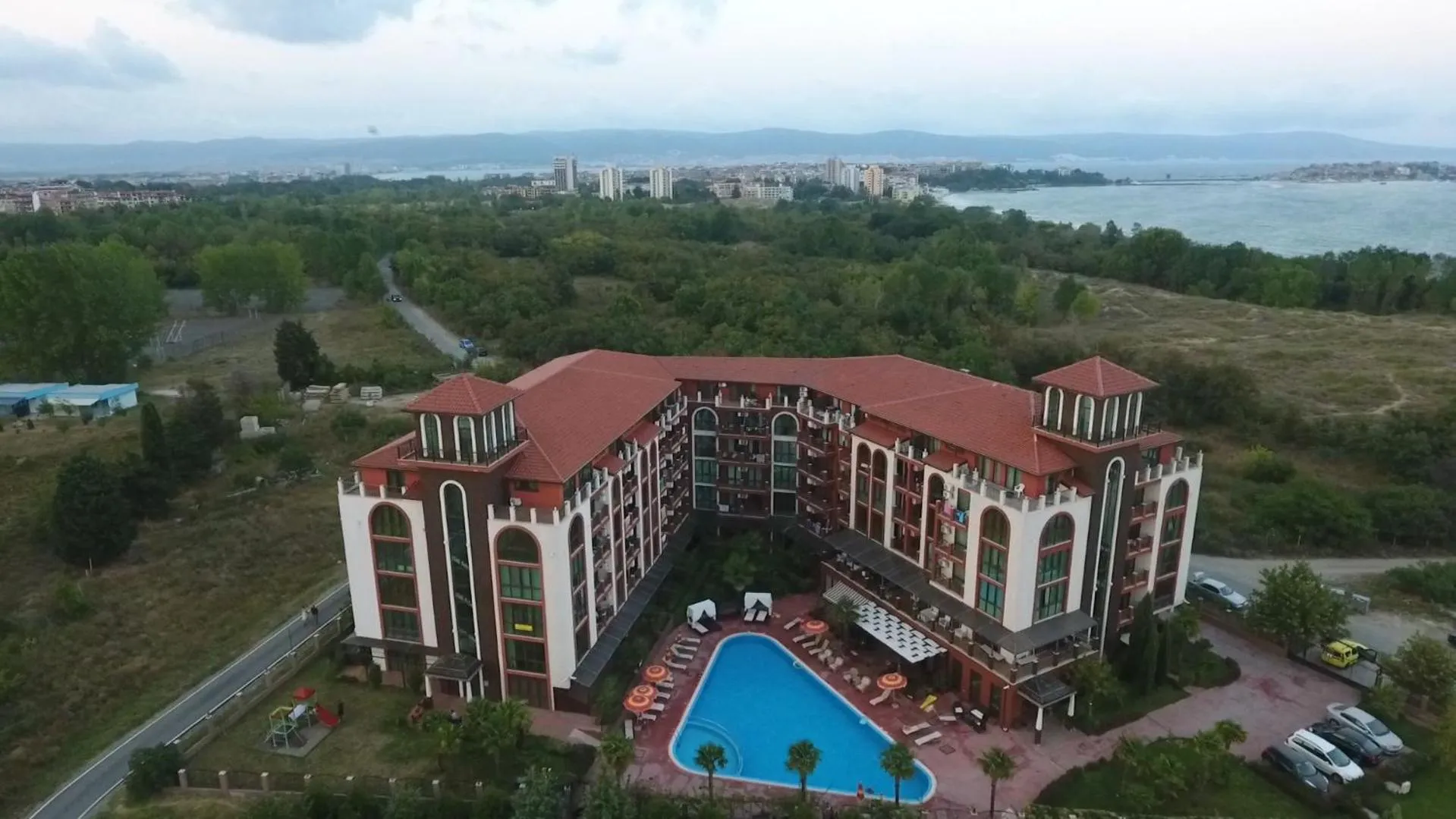 Chateau del Marina Apart Complex