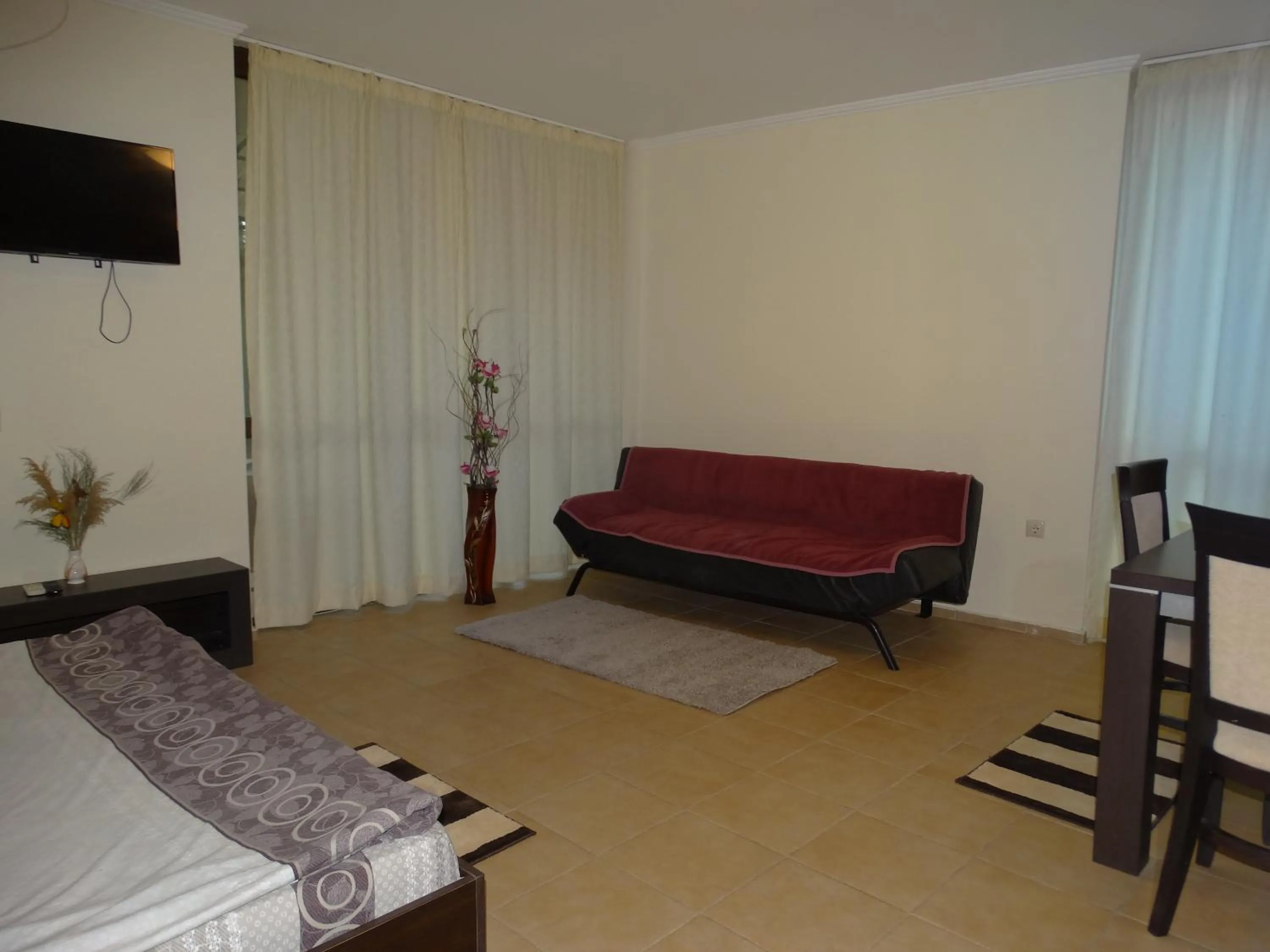 Bed in Chateau del Marina Apart Complex