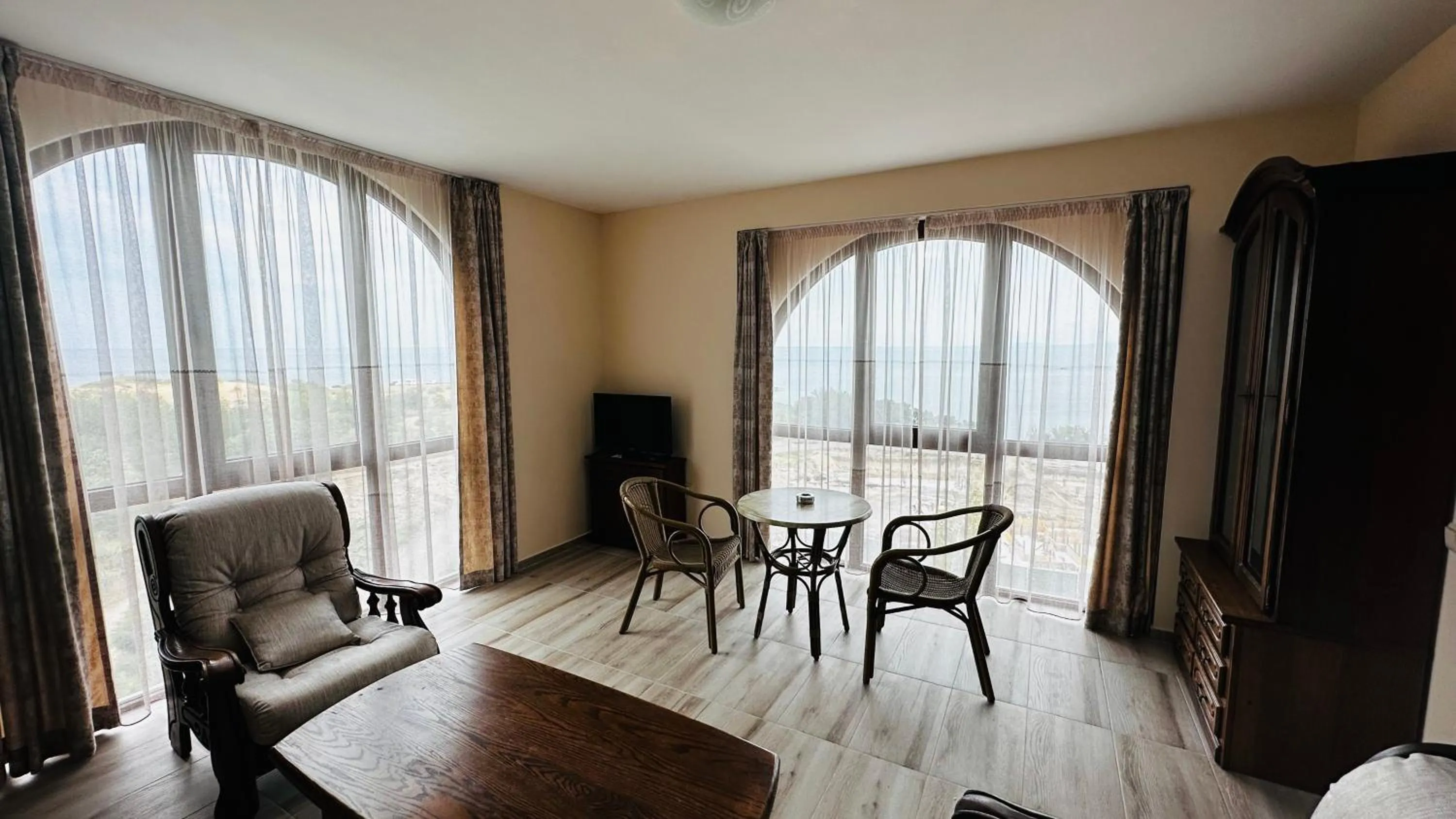 Chateau del Marina Apart Complex