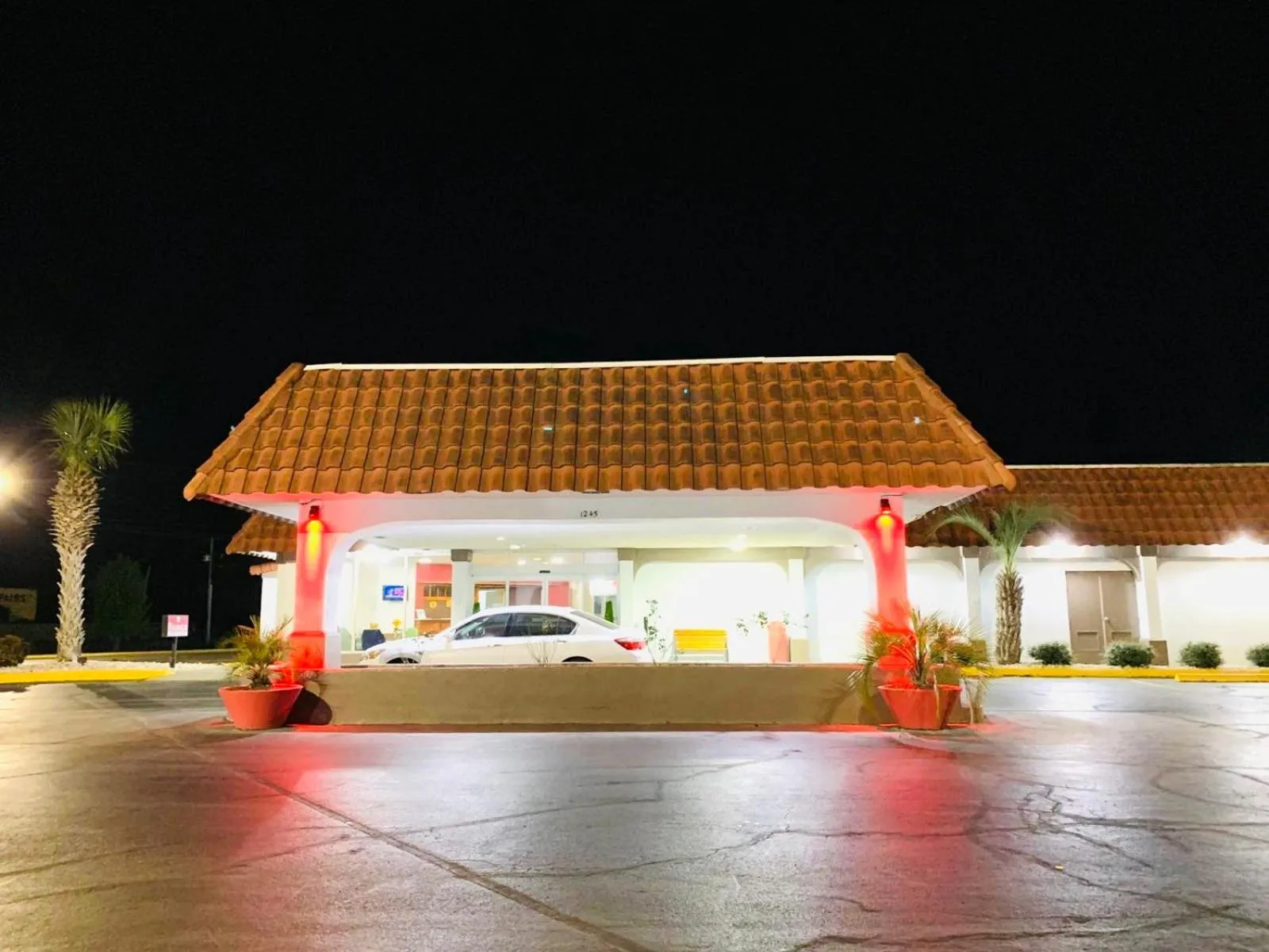 Property Building in Ramada by Wyndham Walterboro